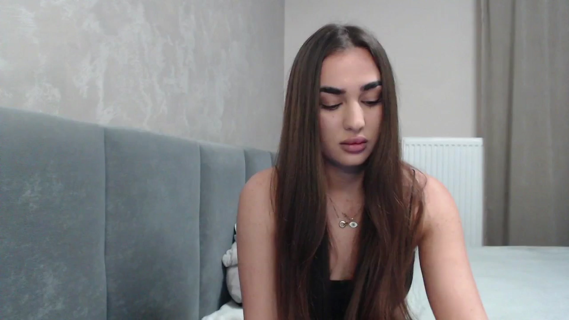 Gallery image thumbnail from NatrlBeauty's myfreecams stream on, 03/19/2025, 15:22 image 7 of 20