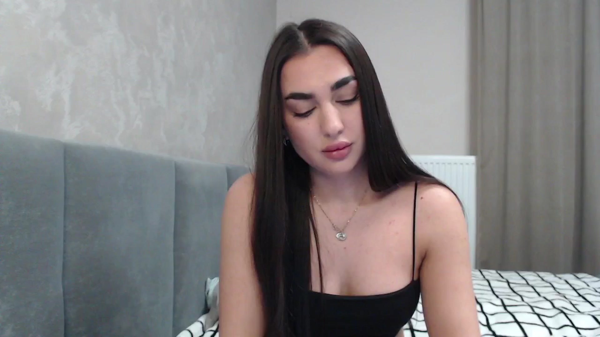 Gallery image thumbnail from NatrlBeauty's myfreecams stream on, 04/10/2025, 13:30 image 16 of 20