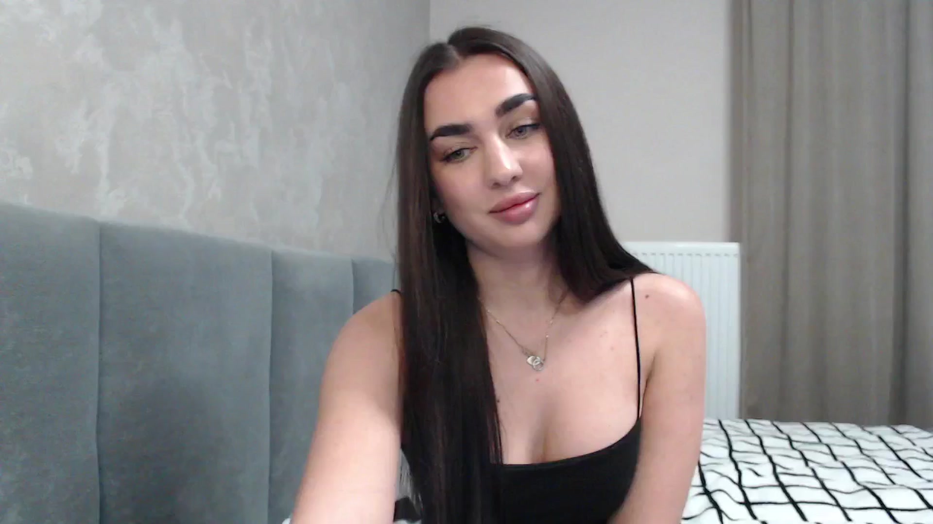 Gallery image thumbnail from NatrlBeauty's myfreecams stream on, 04/10/2025, 14:08 image 6 of 20