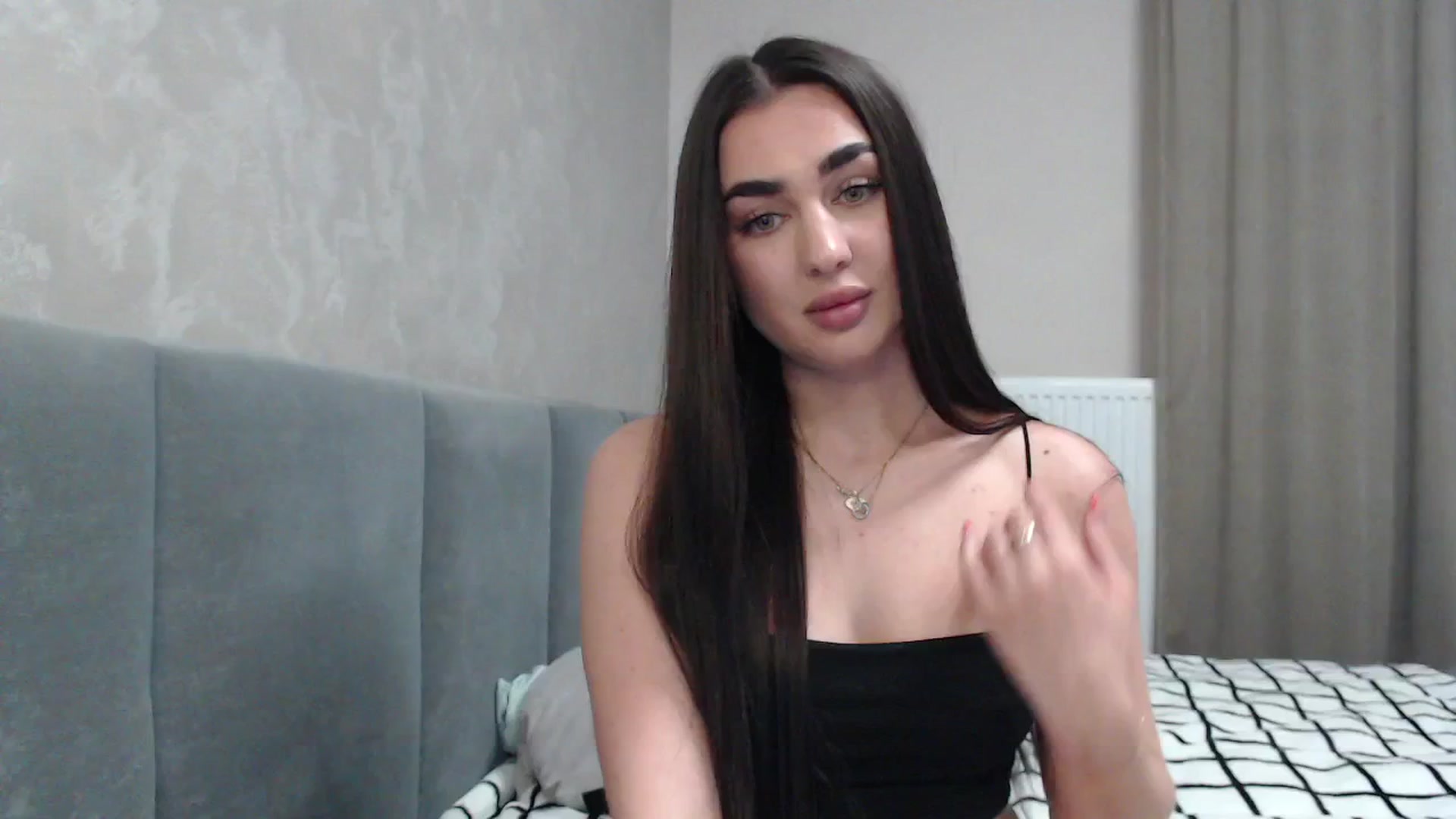 Gallery image thumbnail from NatrlBeauty's myfreecams stream on, 04/10/2025, 14:08 image 14 of 20