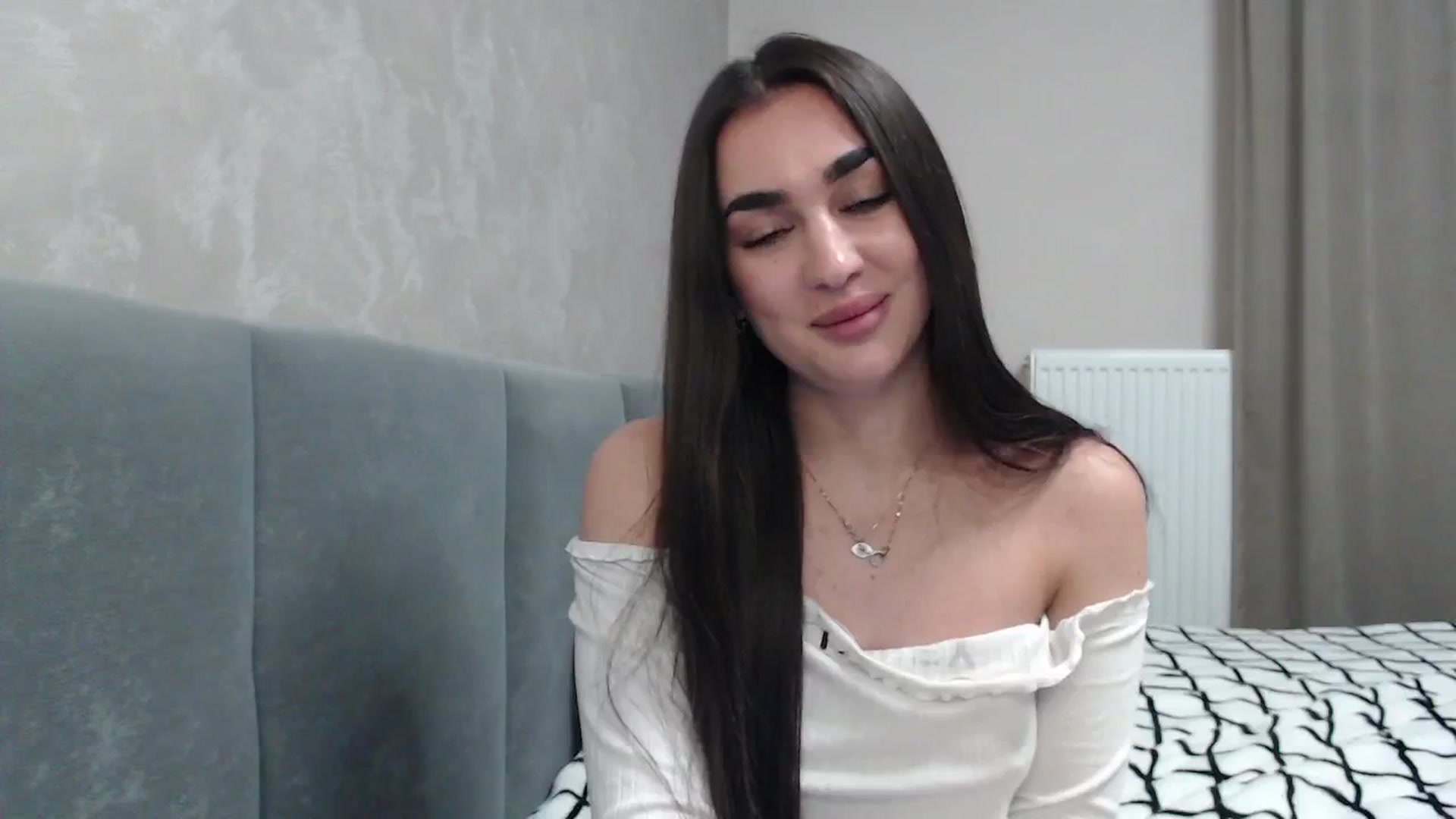 Gallery image thumbnail from NatrlBeauty's myfreecams stream on, 04/11/2025, 17:21 image 9 of 20