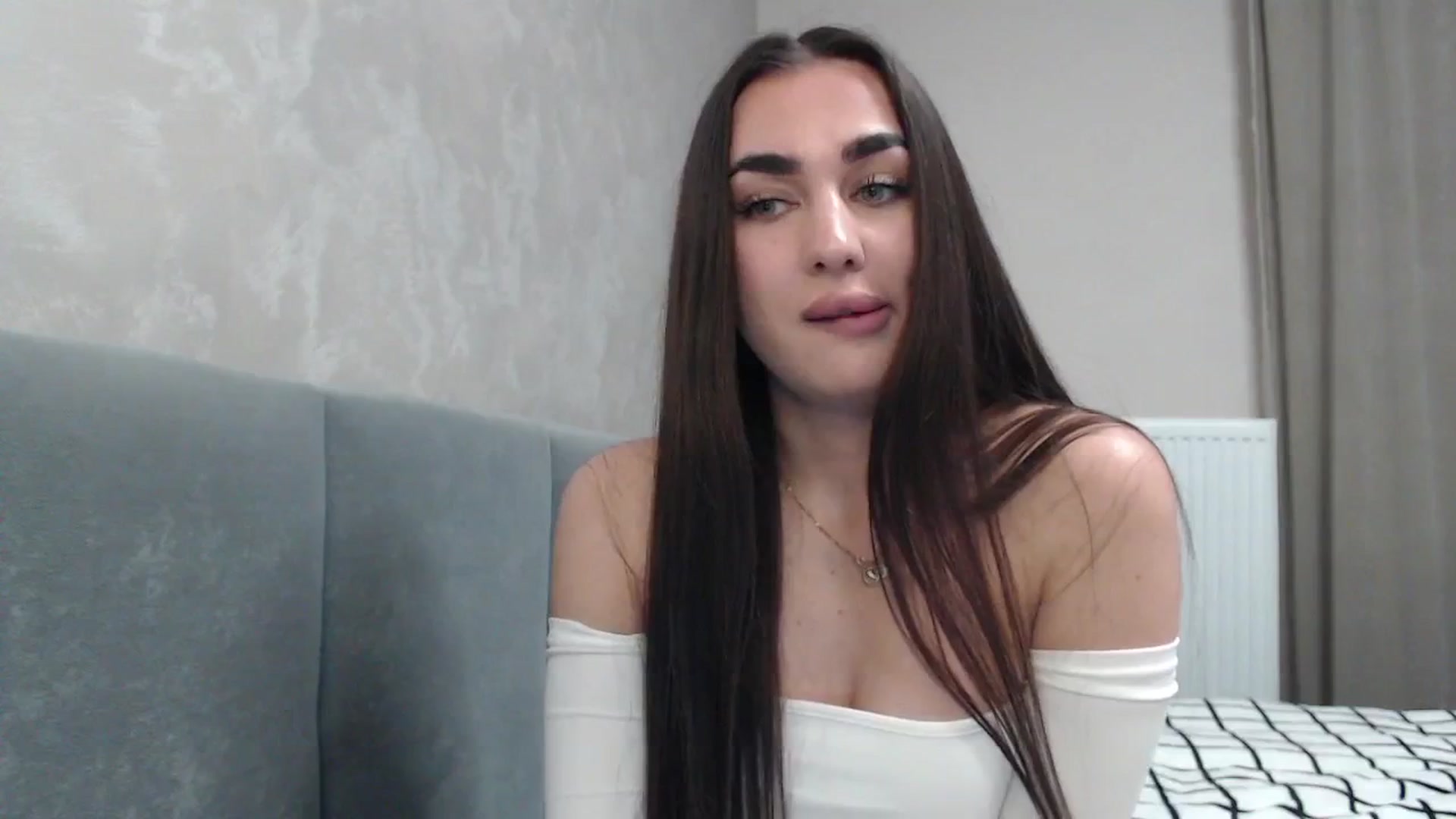 Gallery image thumbnail from NatrlBeauty's myfreecams stream on, 04/12/2025, 11:05 image 12 of 20
