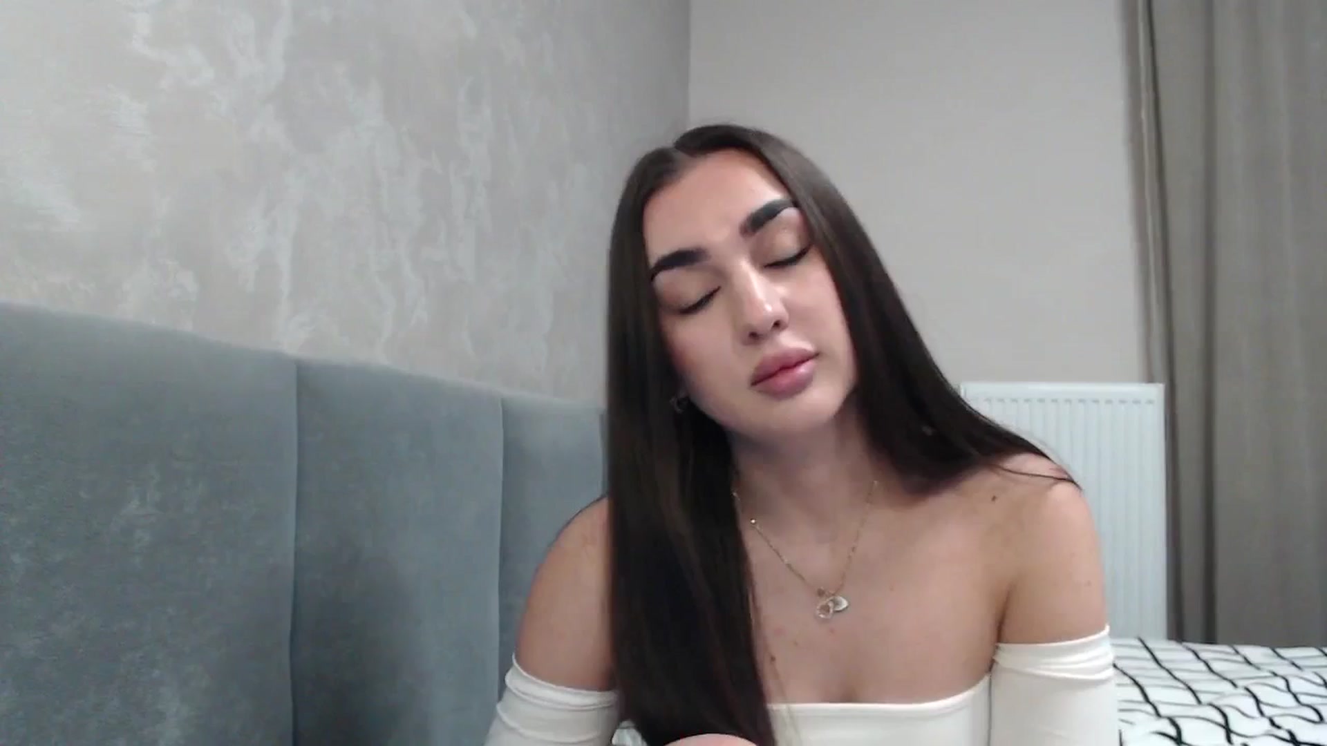 Gallery image thumbnail from NatrlBeauty's myfreecams stream on, 04/12/2025, 12:39 image 9 of 20