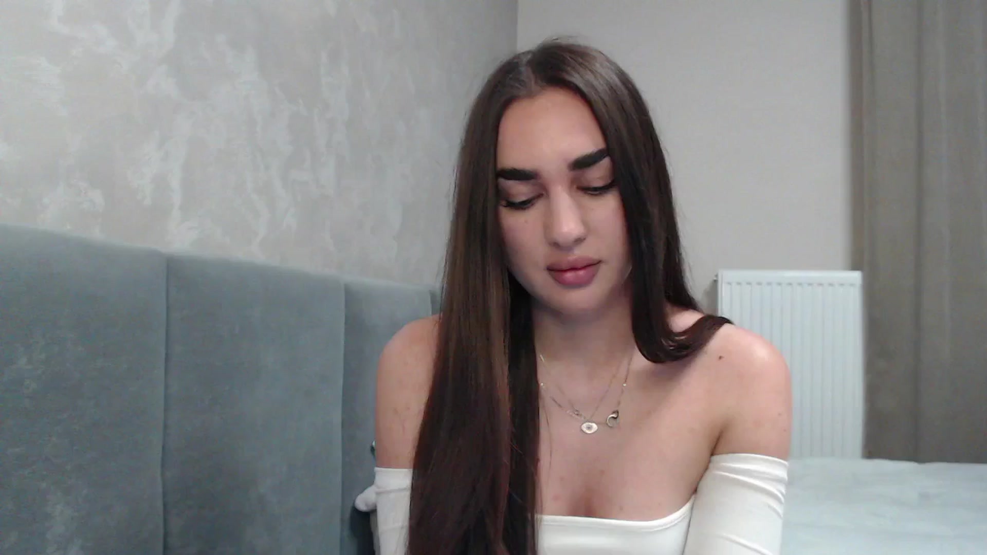 Gallery image thumbnail from NatrlBeauty's myfreecams stream on, 05/28/2025, 10:50 image 2 of 20