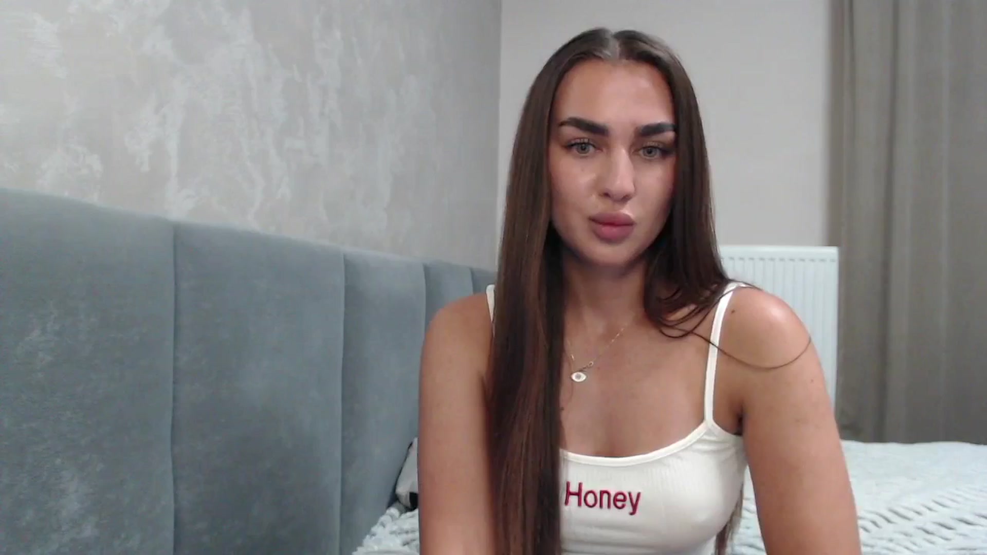 Gallery image thumbnail from NatrlBeauty's myfreecams stream on, 07/14/2025, 23:20 image 12 of 20