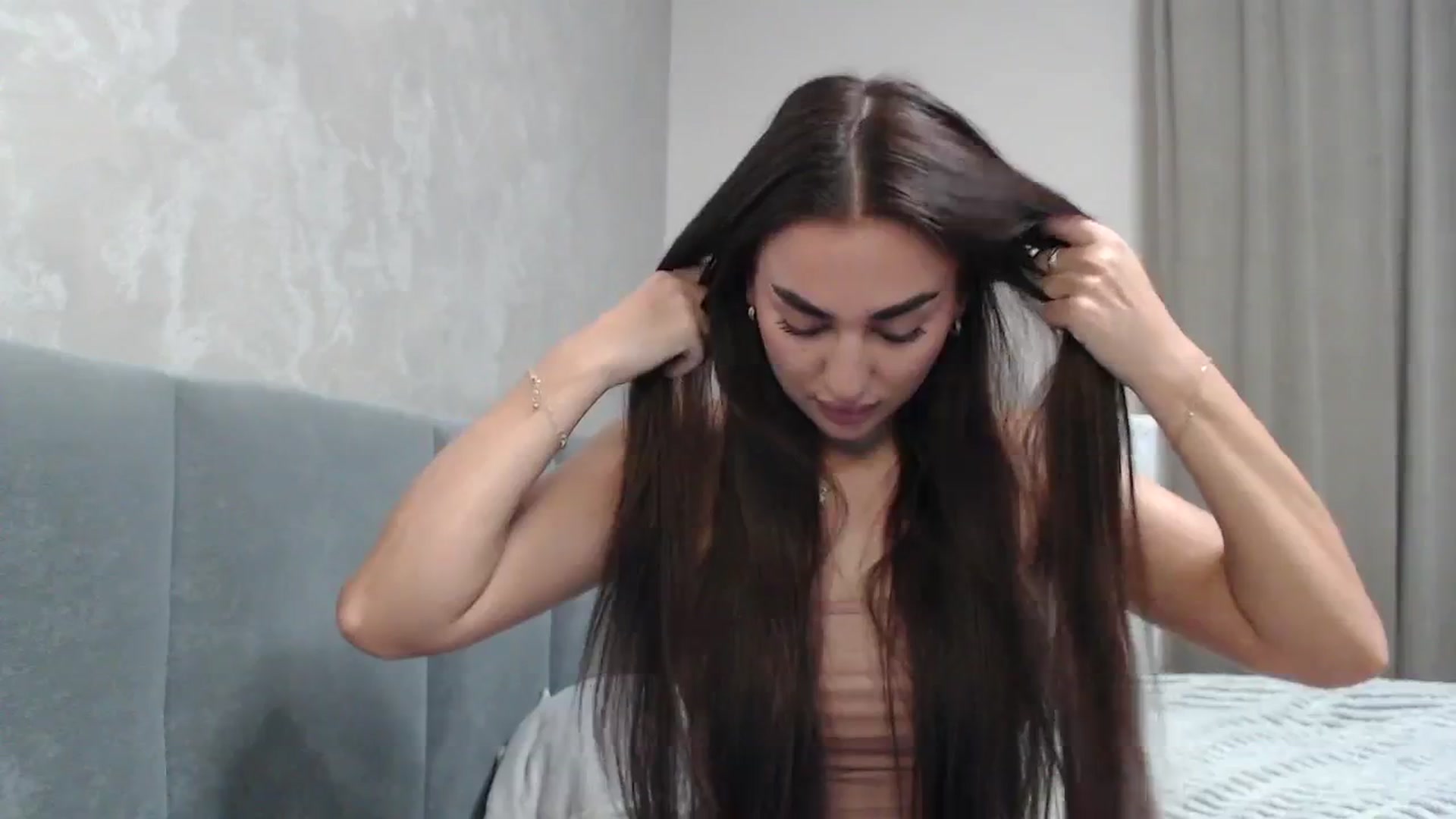 Gallery image thumbnail from NatrlBeauty's myfreecams stream on, 08/10/2025, 09:19 image 12 of 20