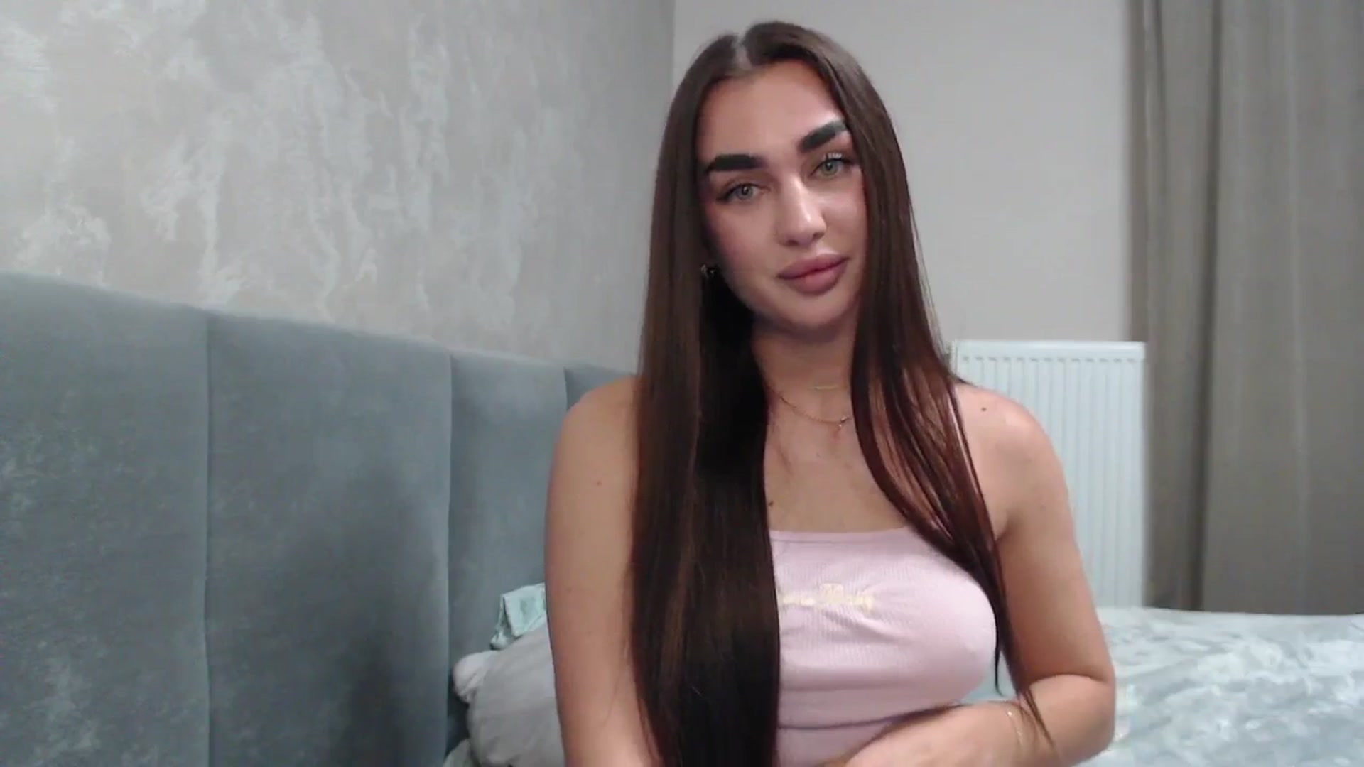 Gallery image thumbnail from NatrlBeauty's myfreecams stream on, 08/26/2025, 21:30 image 7 of 20