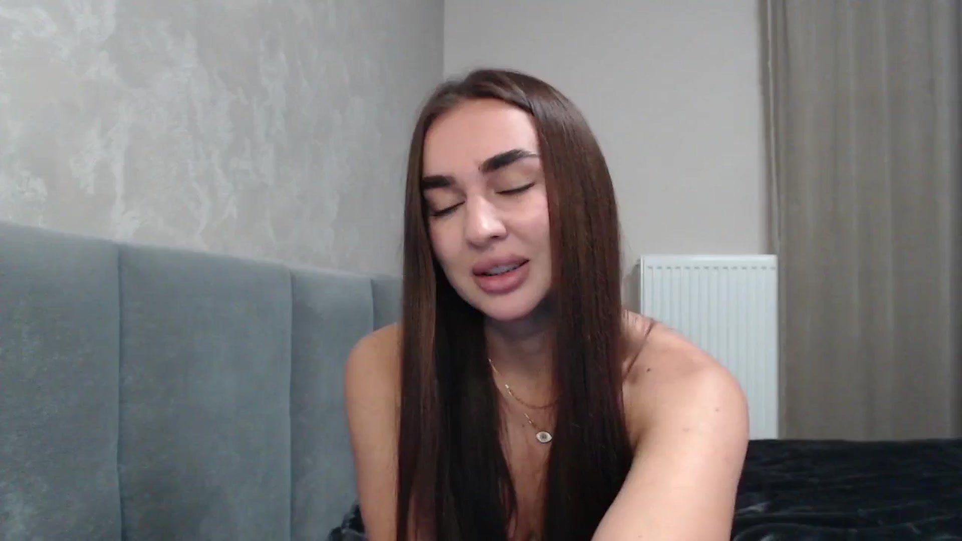 Gallery image thumbnail from NatrlBeauty's myfreecams stream on, 09/14/2025, 23:31 image 15 of 20