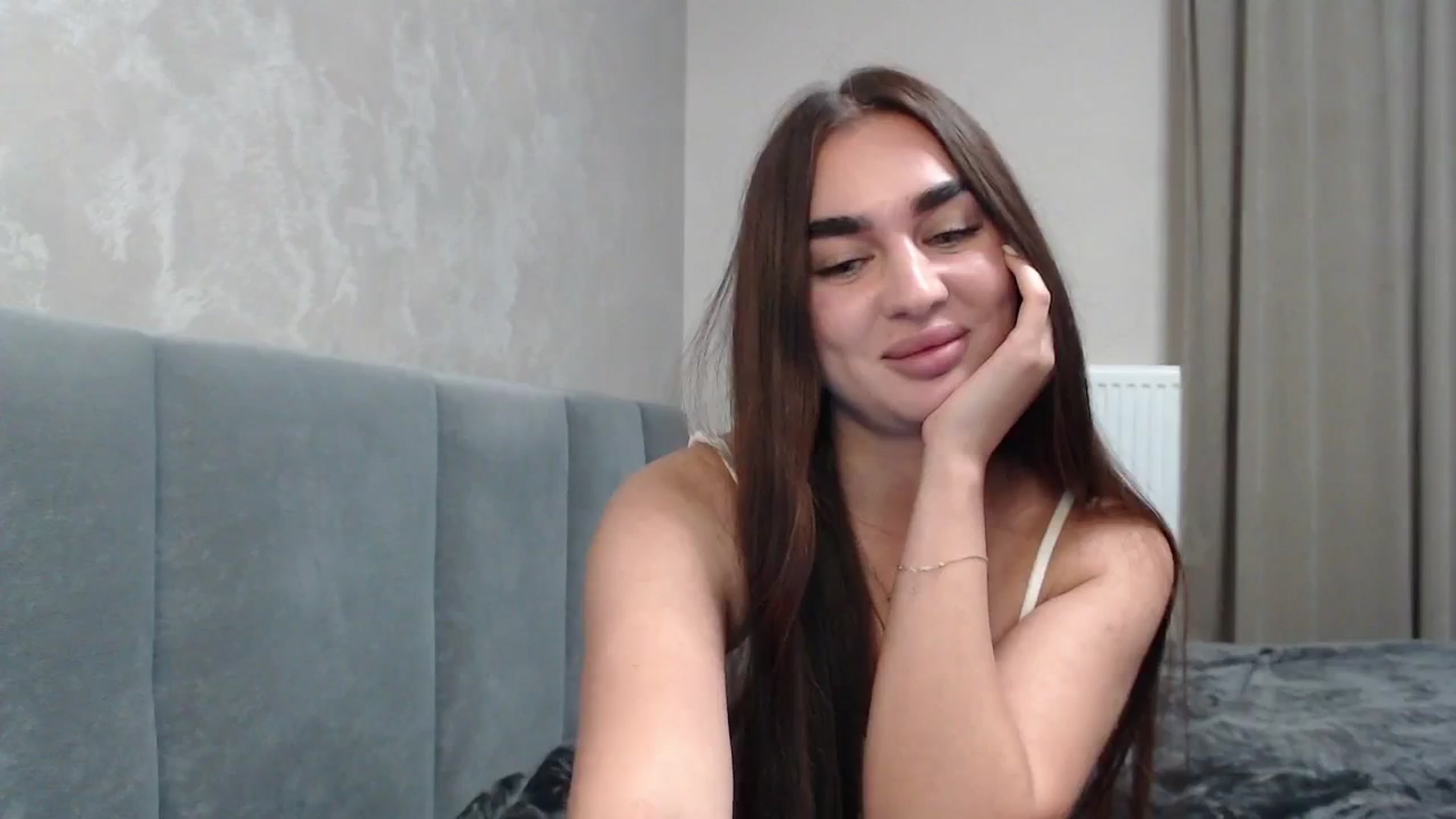 Gallery image thumbnail from NatrlBeauty's myfreecams stream on, 09/16/2025, 23:54 image 14 of 20