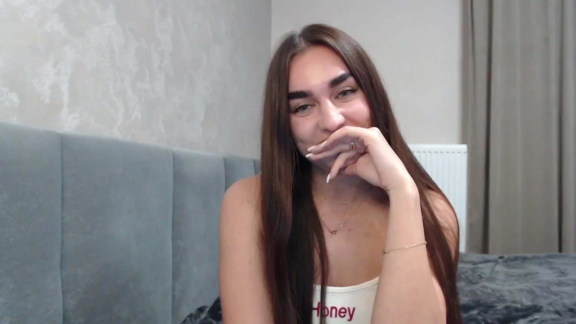 Gallery image thumbnail from NatrlBeauty's myfreecams stream on, 09/16/2025, 23:54 image 12 of 20