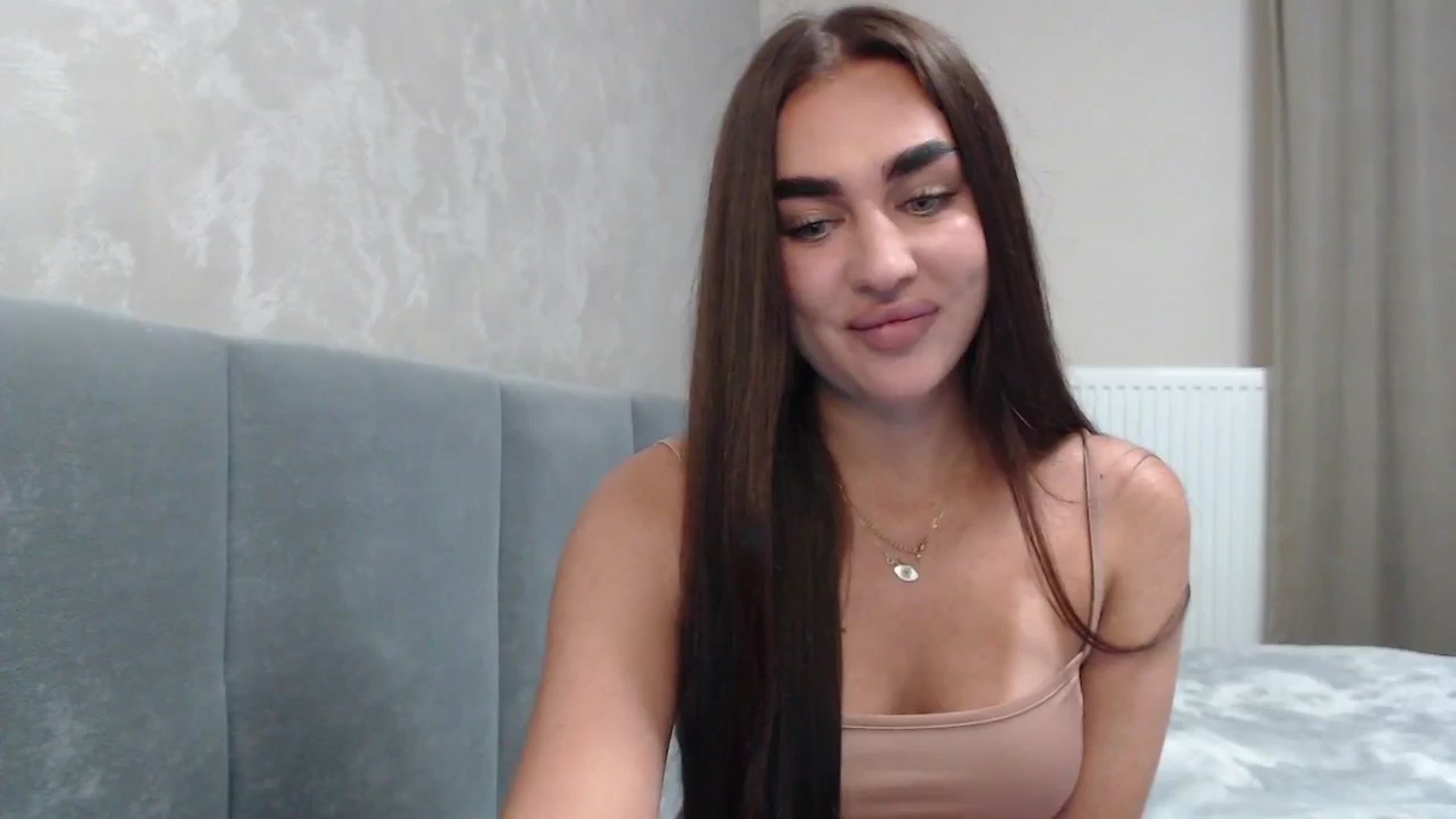 Gallery image thumbnail from NatrlBeauty's myfreecams stream on, 10/05/2025, 21:10 image 6 of 20