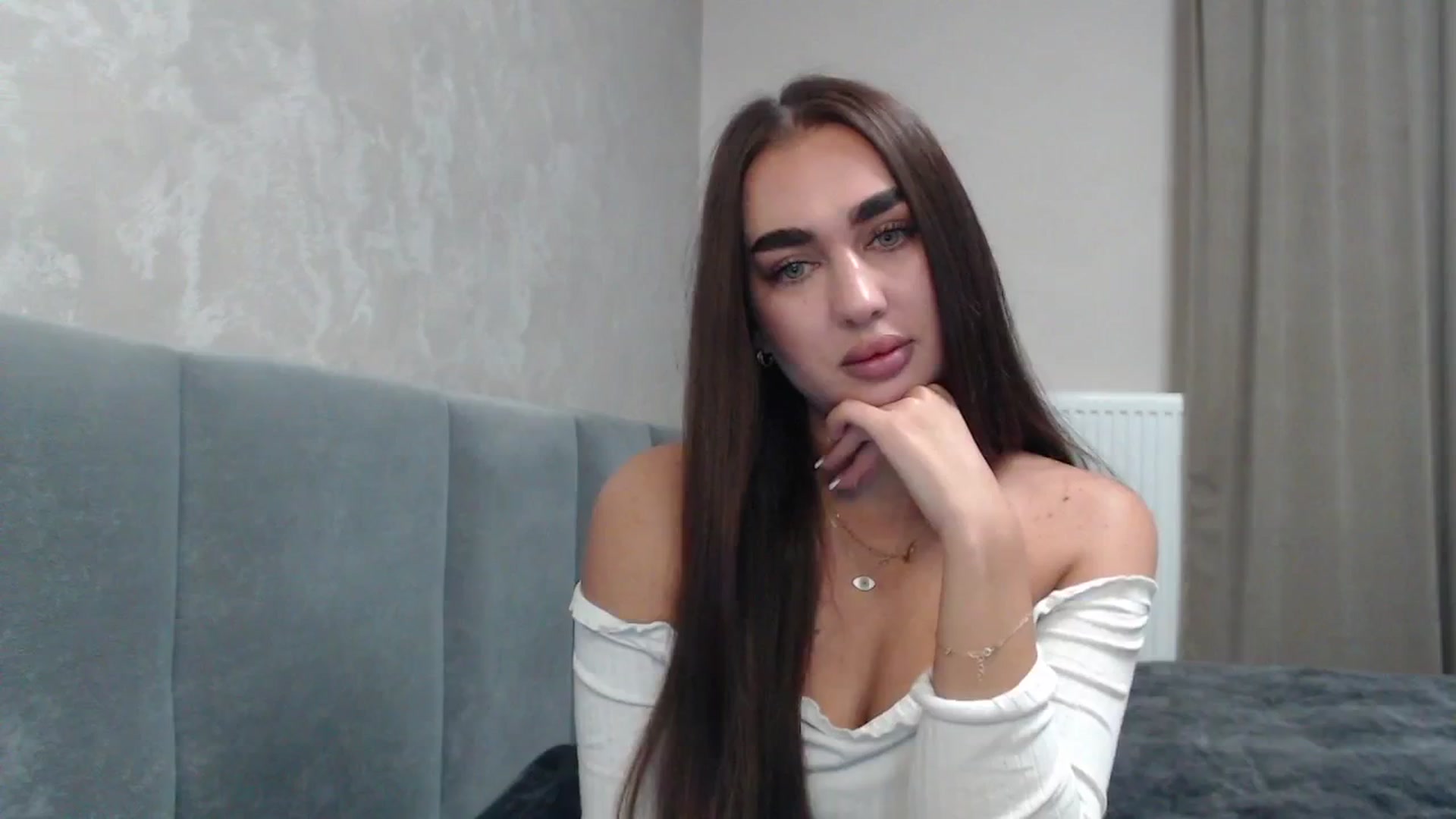 Gallery image thumbnail from NatrlBeauty's myfreecams stream on, 10/16/2025, 12:12 image 3 of 20