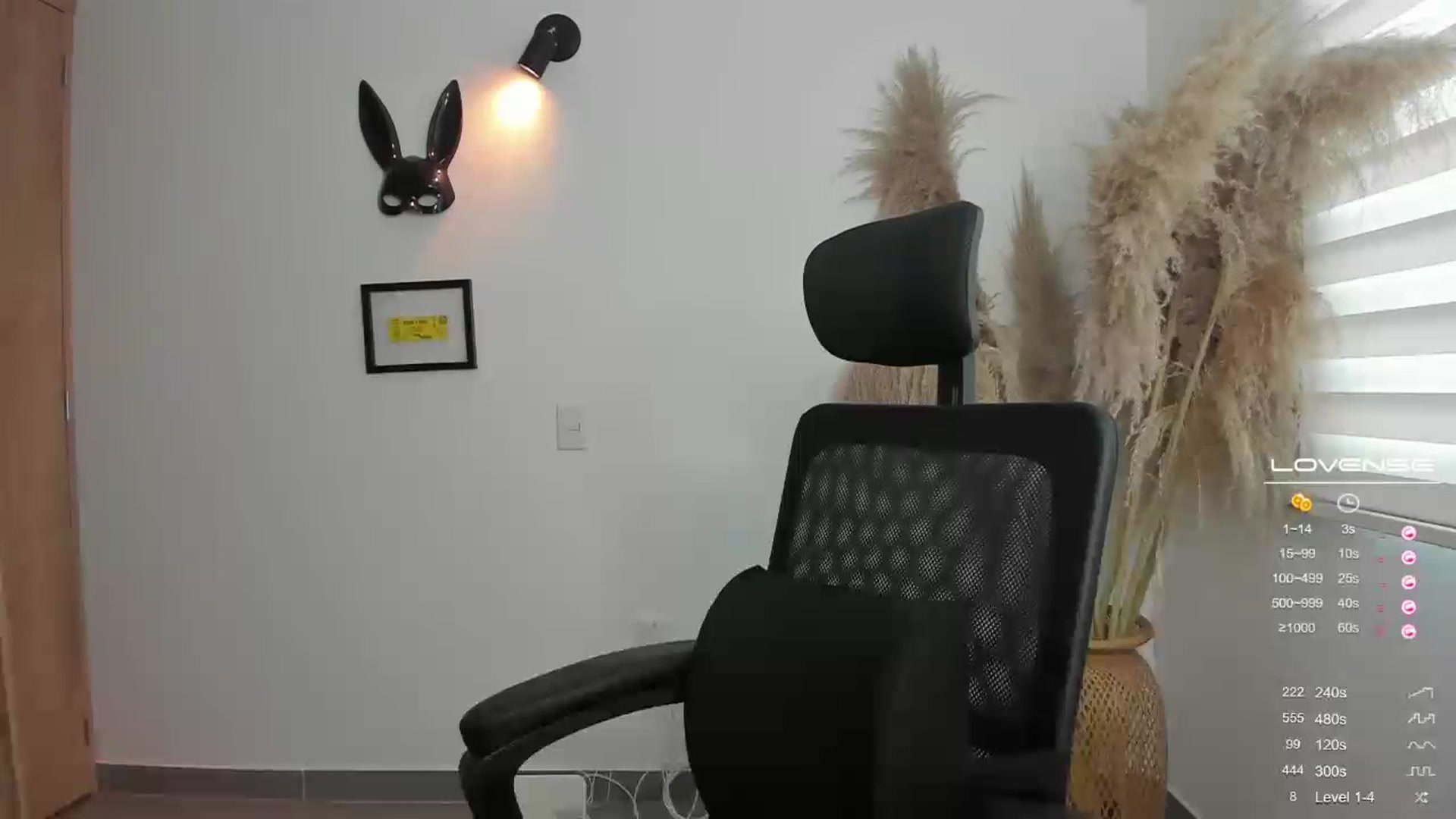 Gallery image thumbnail from Nattamala's myfreecams stream on, 11/25/2022, 16:47 image 13 of 20
