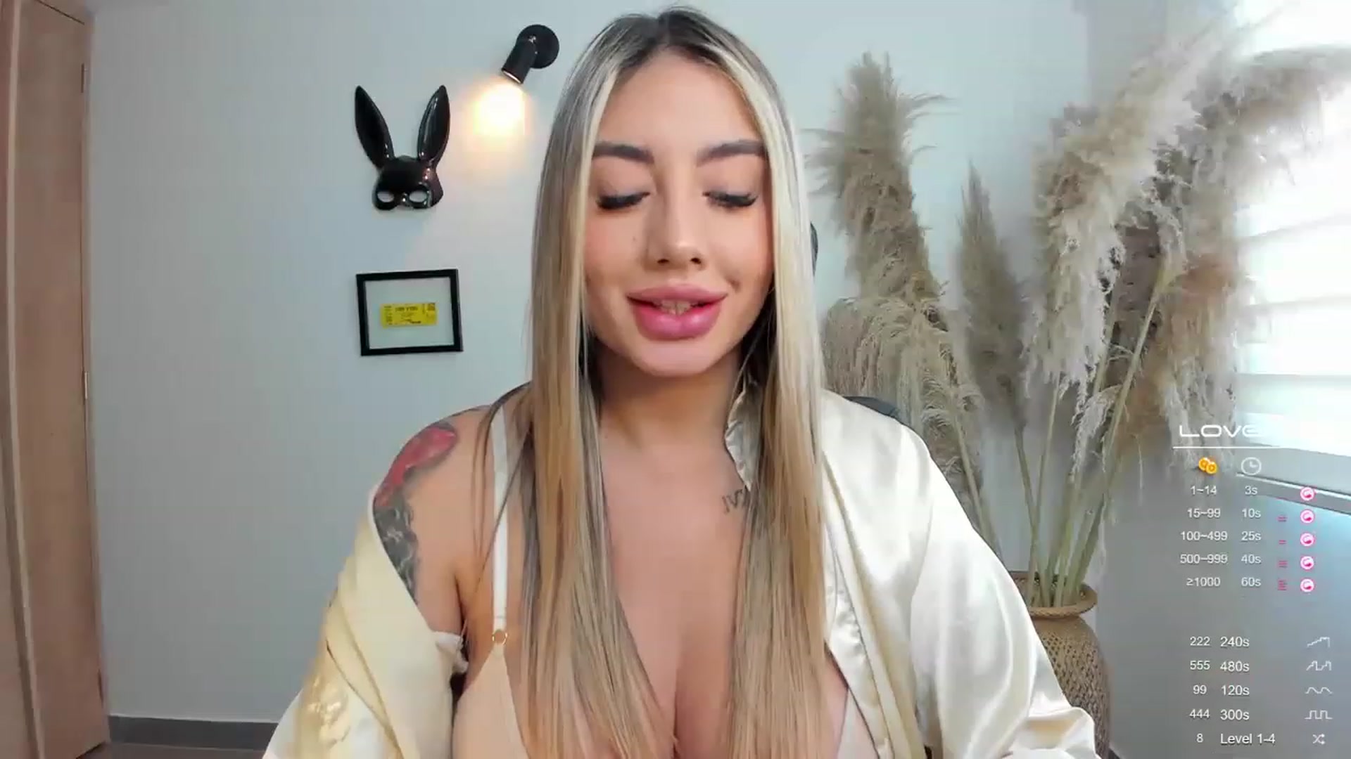 Gallery image thumbnail from Nattamala's myfreecams stream on, 11/25/2022, 17:40 image 14 of 20