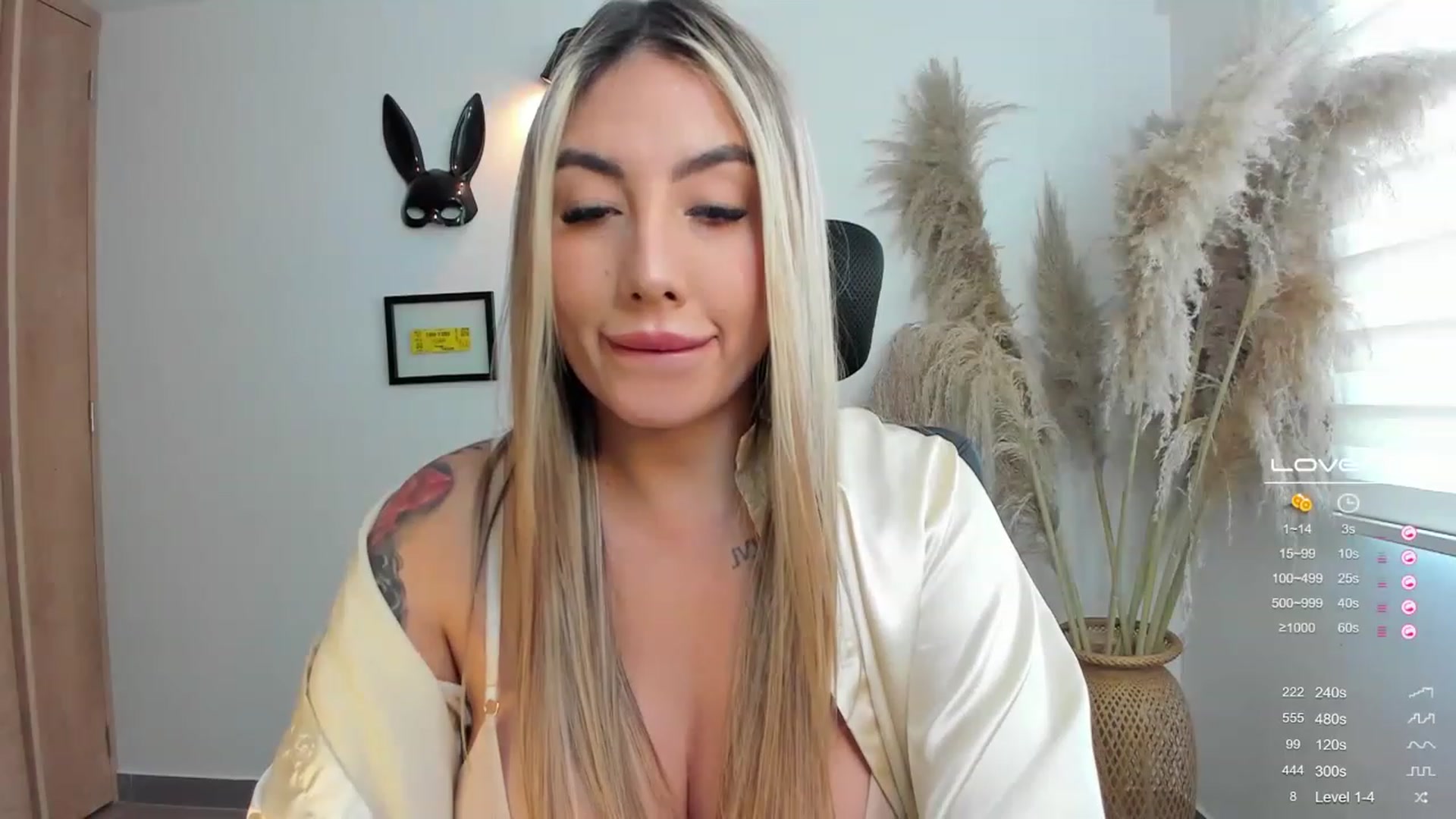 Gallery image thumbnail from Nattamala's myfreecams stream on, 11/25/2022, 17:40 image 13 of 20