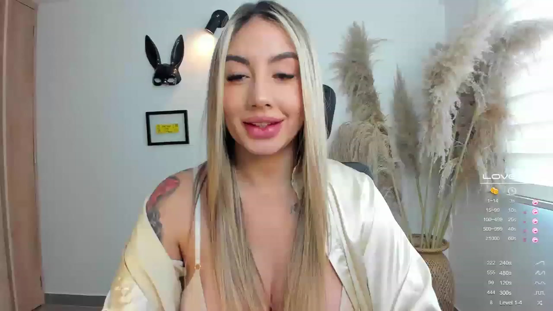 Gallery image thumbnail from Nattamala's myfreecams stream on, 11/25/2022, 17:40 image 12 of 20