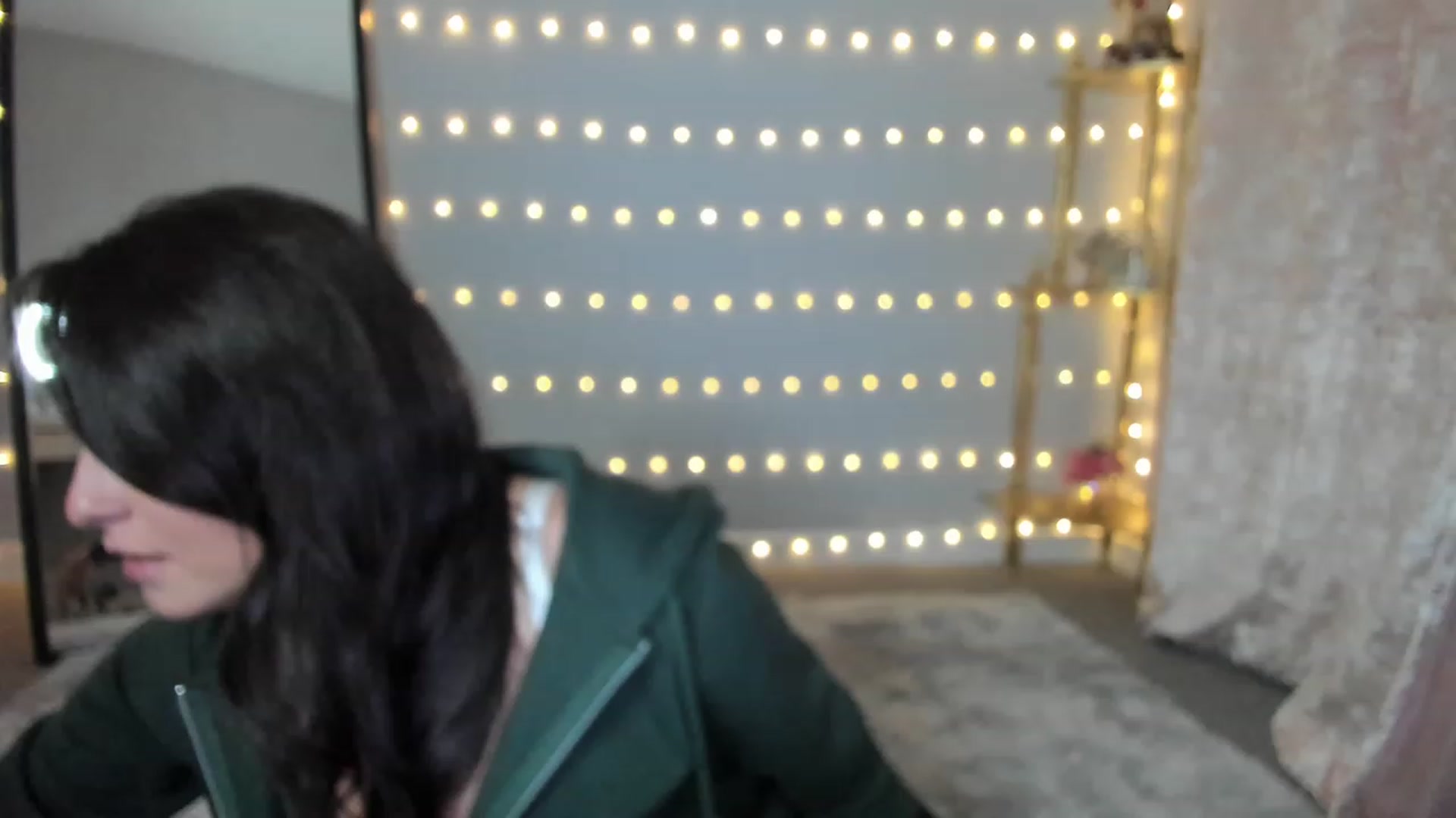Gallery image thumbnail from NattyAdams's myfreecams stream on, 11/18/2022, 24:43 image 5 of 20