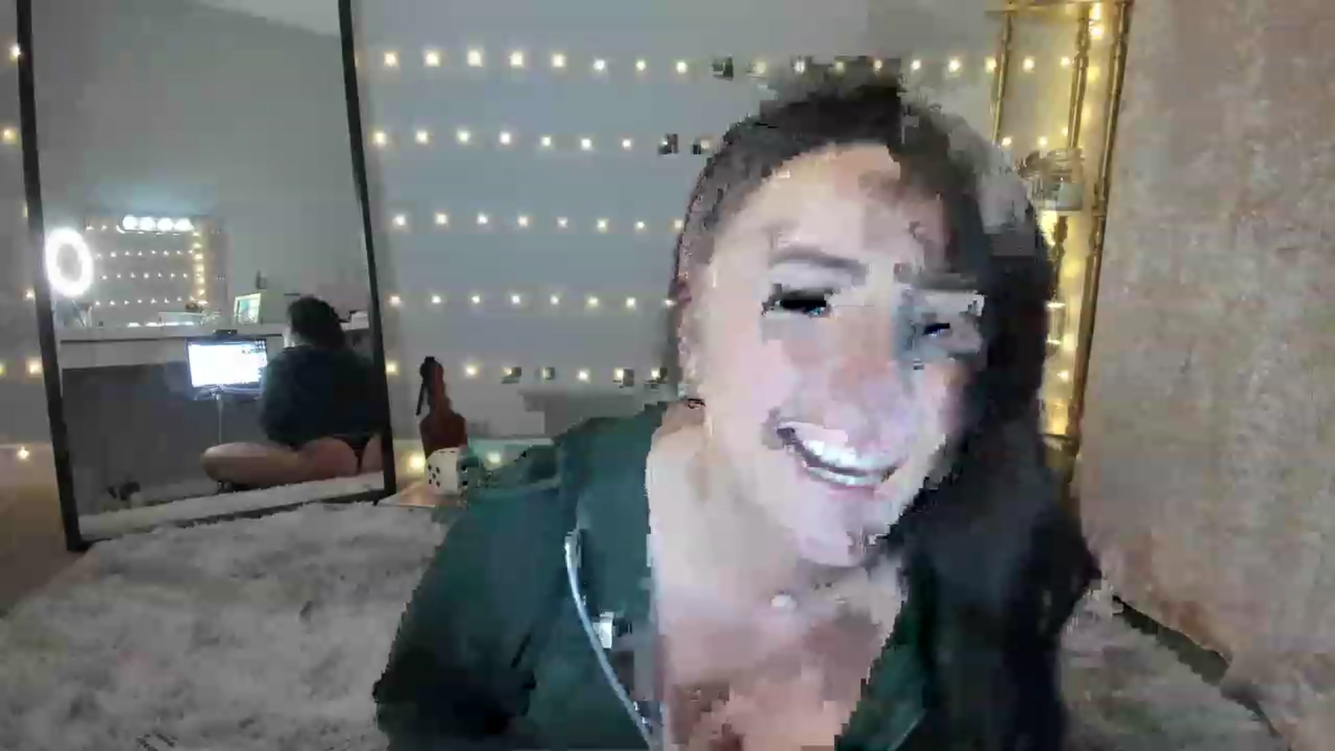 Gallery image thumbnail from NattyAdams's myfreecams stream on, 11/18/2022, 24:43 image 6 of 20