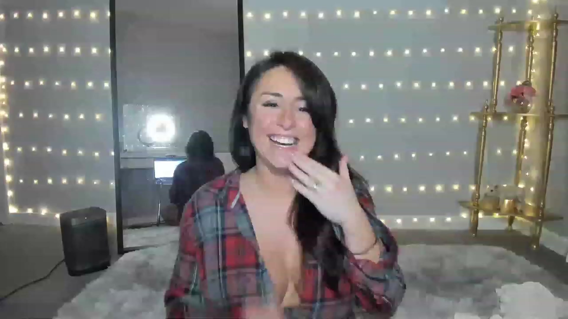 Gallery image thumbnail from NattyAdams's myfreecams stream on, 12/12/2022, 01:46 image 18 of 20