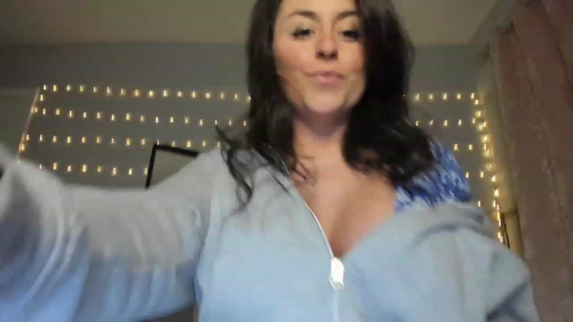 Gallery image thumbnail from NattyAdams's myfreecams stream on, 02/10/2023, 23:21 image 11 of 20