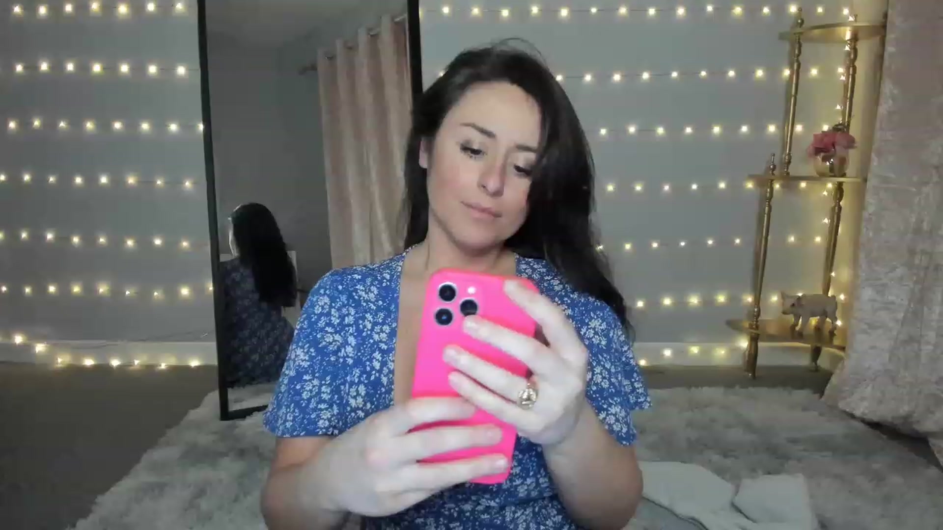 Gallery image thumbnail from NattyAdams's myfreecams stream on, 02/11/2023, 01:17 image 16 of 20