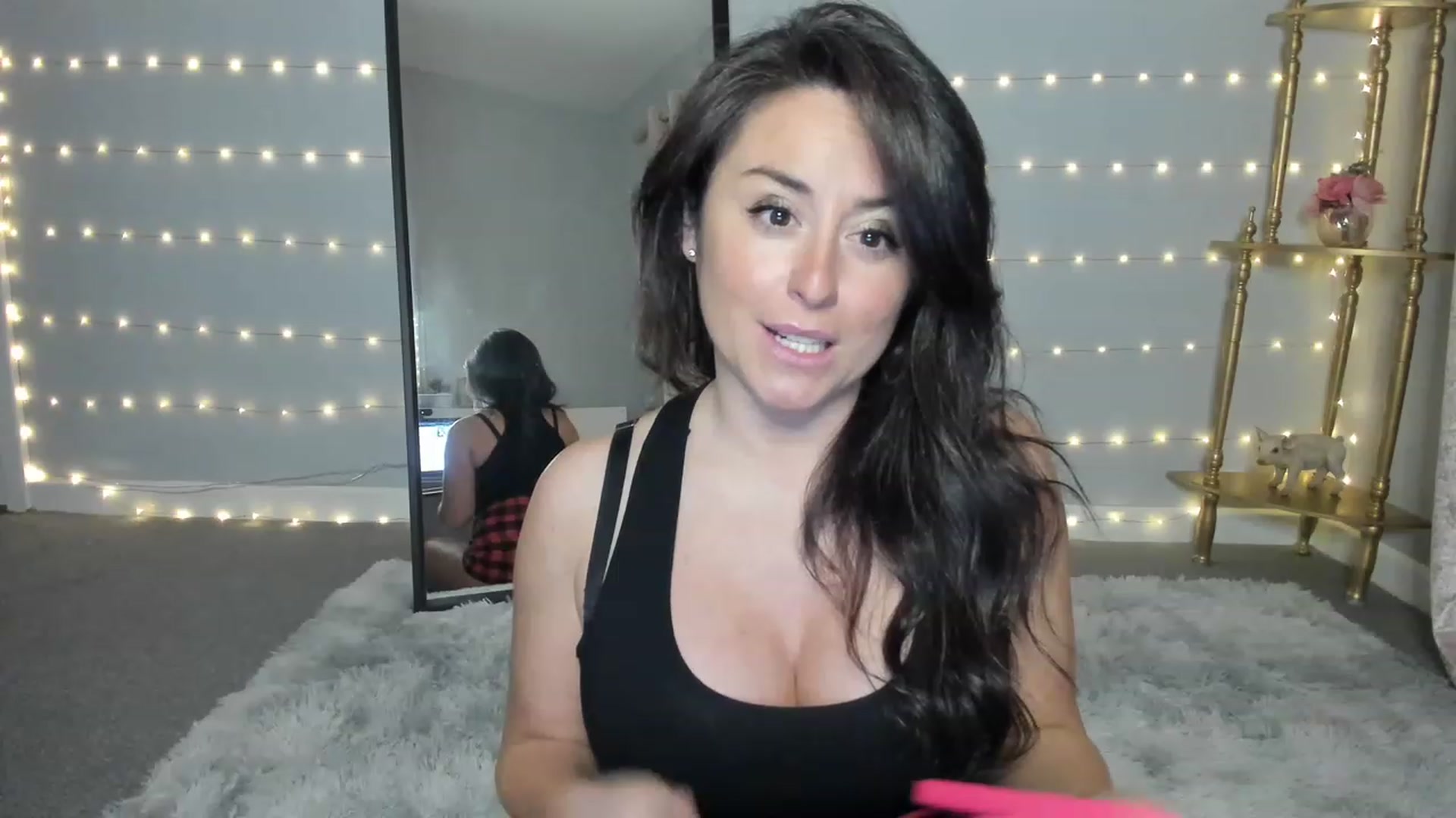 Gallery image thumbnail from NattyAdams's myfreecams stream on, 02/18/2023, 24:05 image 7 of 20