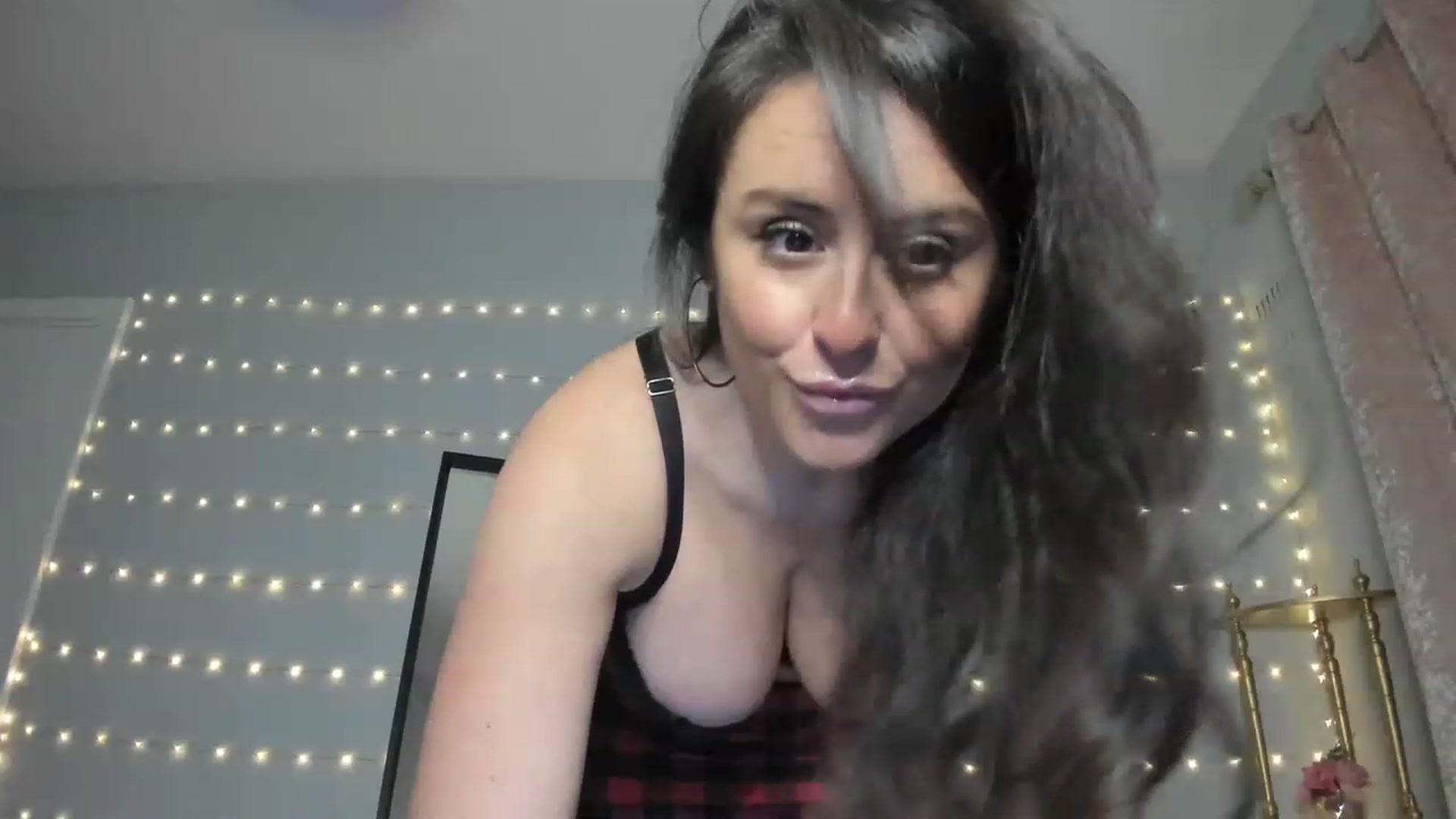 Gallery image thumbnail from NattyAdams's myfreecams stream on, 02/18/2023, 24:05 image 20 of 20