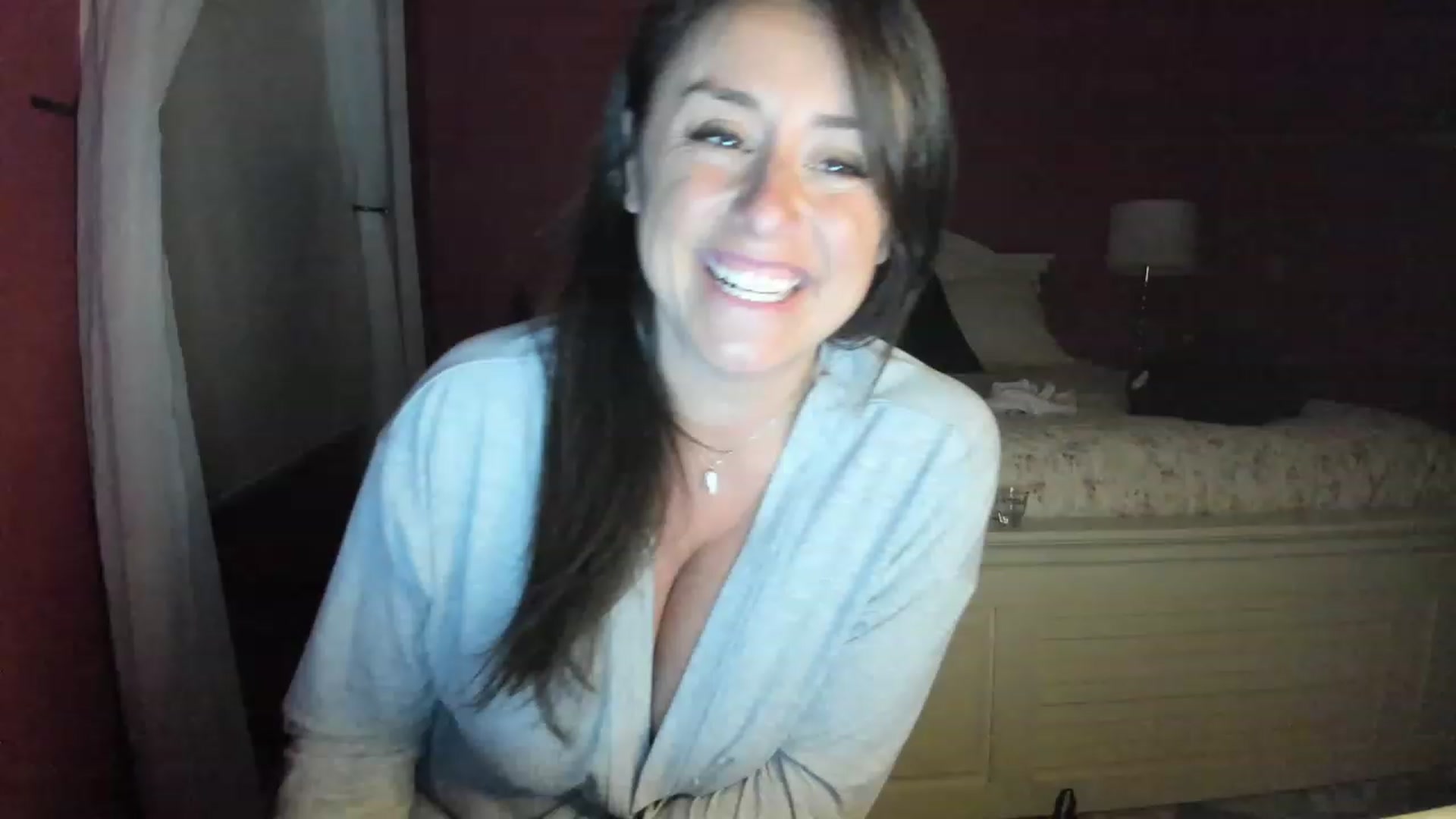 Gallery image thumbnail from NattyAdams's myfreecams stream on, 06/10/2023, 07:38 image 3 of 20
