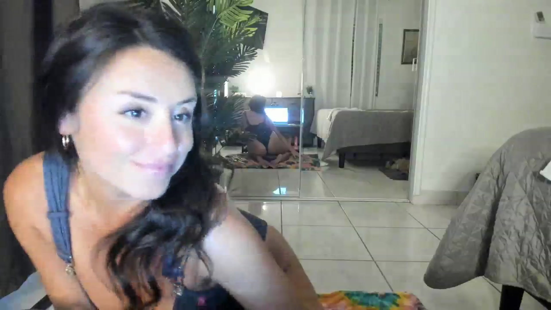 Gallery image thumbnail from NattyAdams's myfreecams stream on, 10/18/2023, 22:40 image 17 of 20