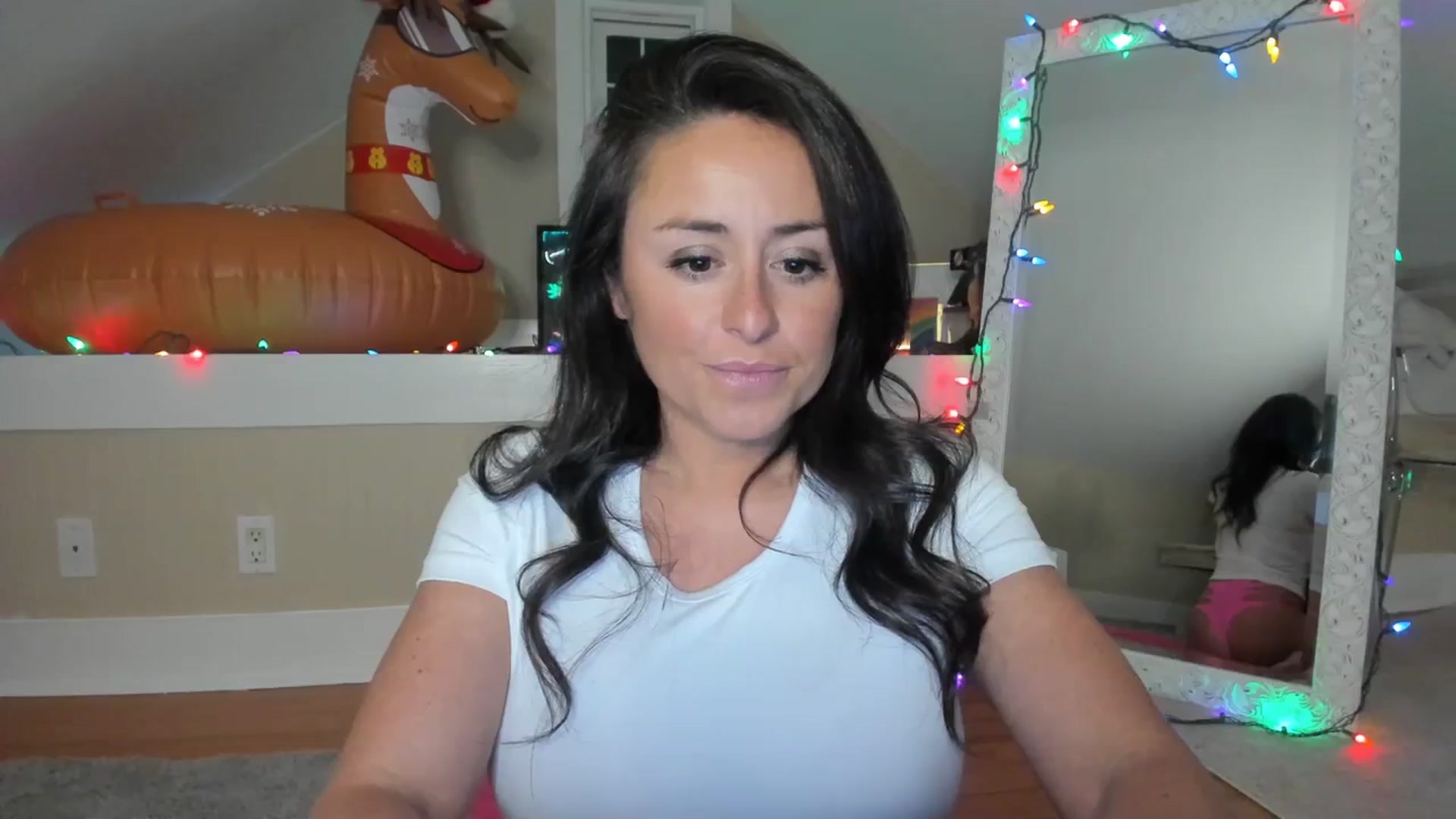Gallery image thumbnail from NattyAdams's myfreecams stream on, 12/06/2023, 03:49 image 16 of 20