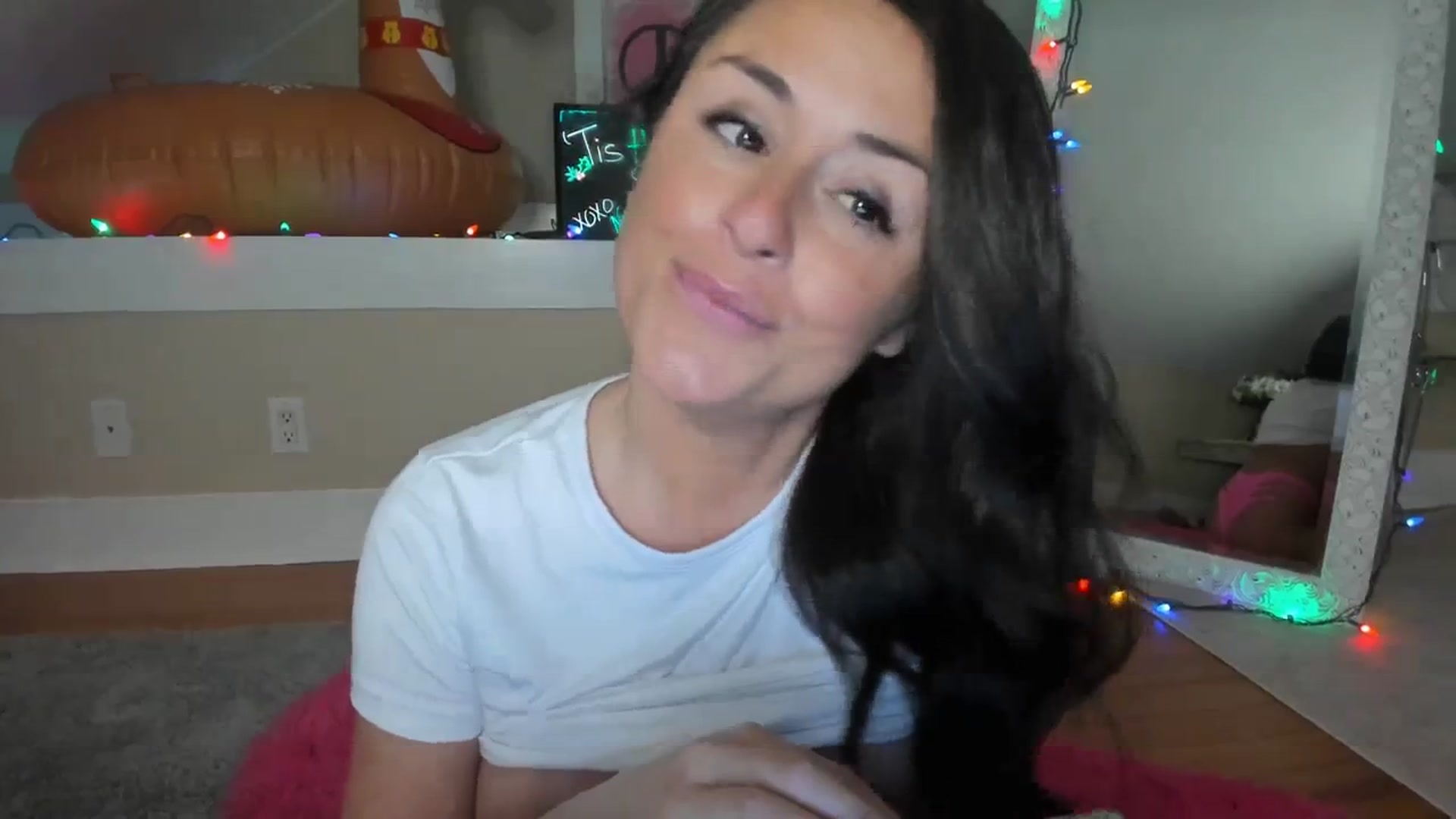 Gallery image thumbnail from NattyAdams's myfreecams stream on, 12/06/2023, 05:49 image 14 of 20