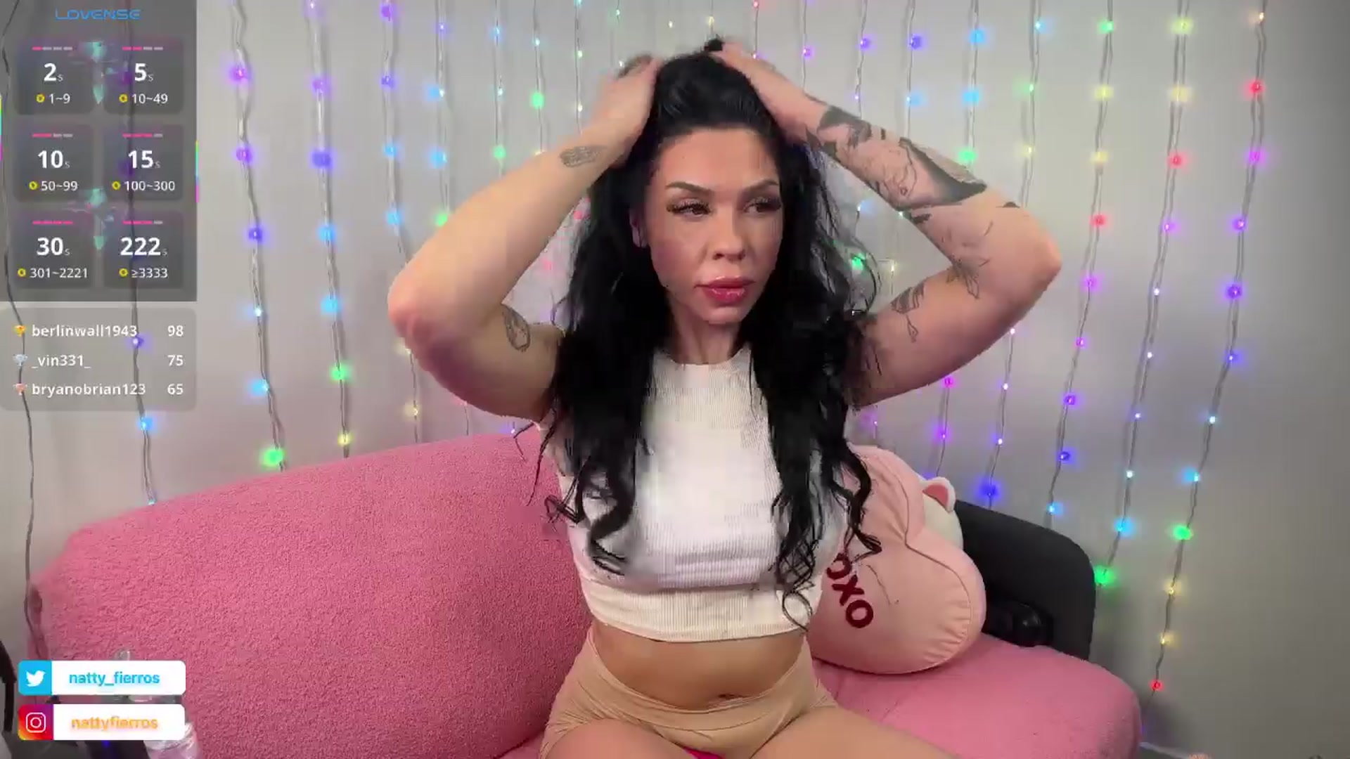 Gallery image thumbnail from NattyFierros's myfreecams stream on, 03/18/2025, 11:35 image 15 of 20