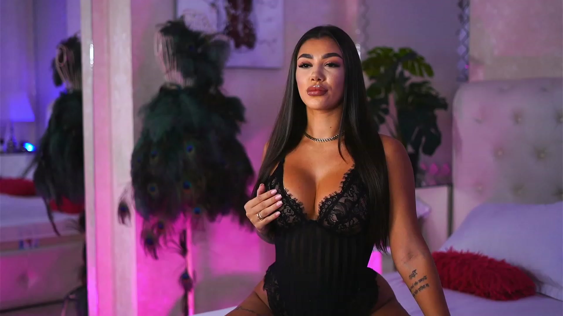 Gallery image thumbnail from NattyNatty's myfreecams stream on, 08/21/2023, 13:04 image 4 of 20