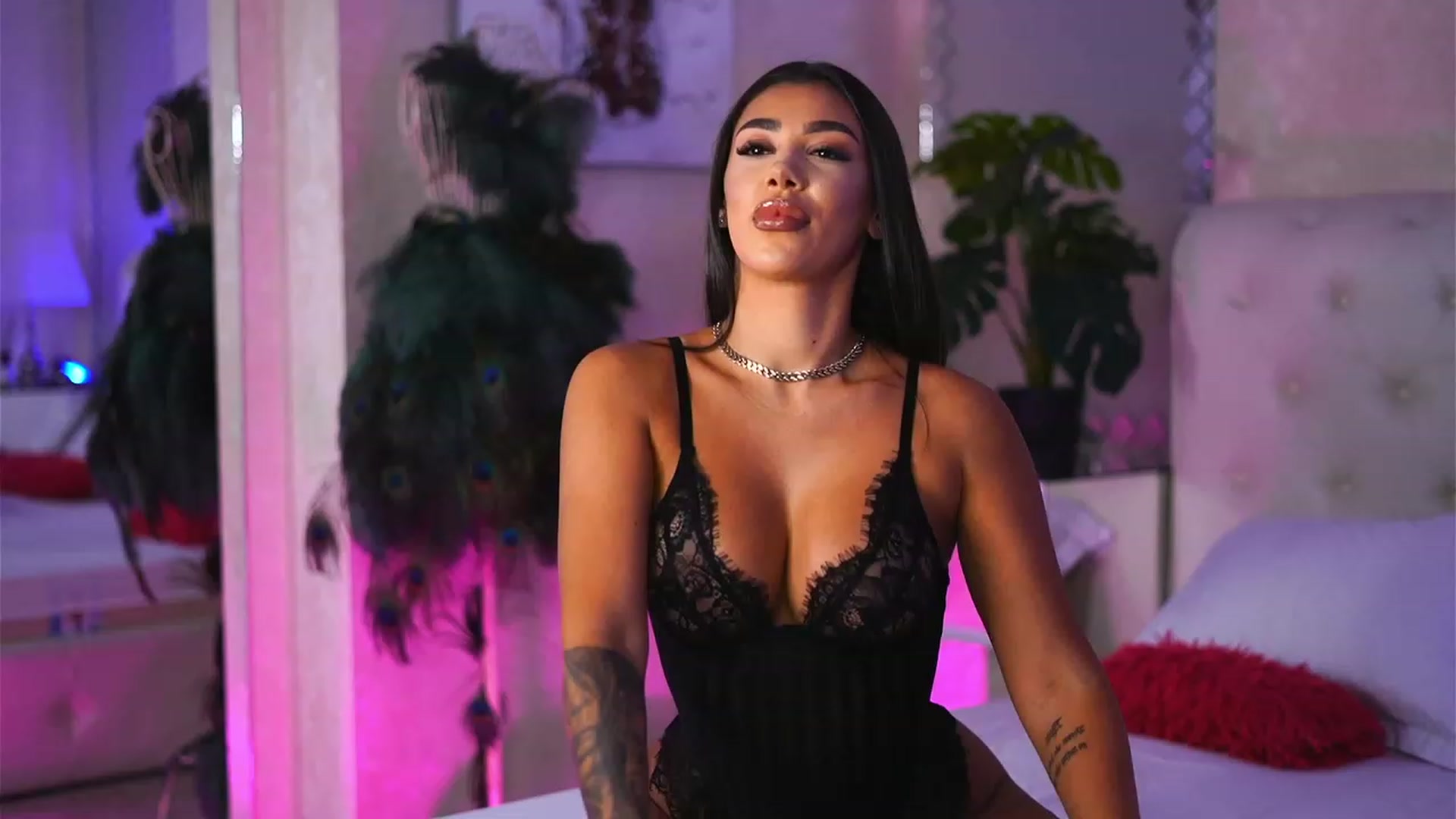 Gallery image thumbnail from NattyNatty's myfreecams stream on, 08/21/2023, 13:04 image 18 of 20