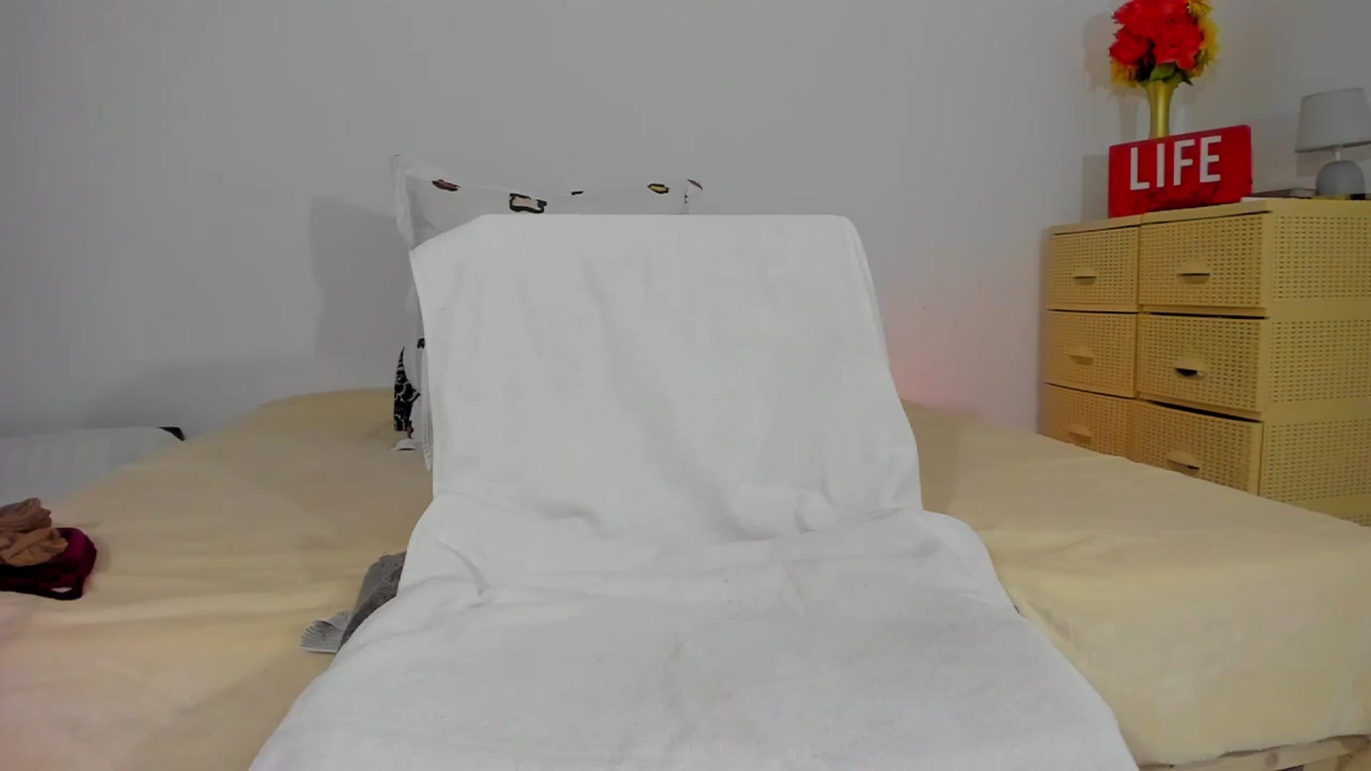 Gallery image thumbnail from NattyPrecious's myfreecams stream on, 01/19/2023, 13:53 image 19 of 20