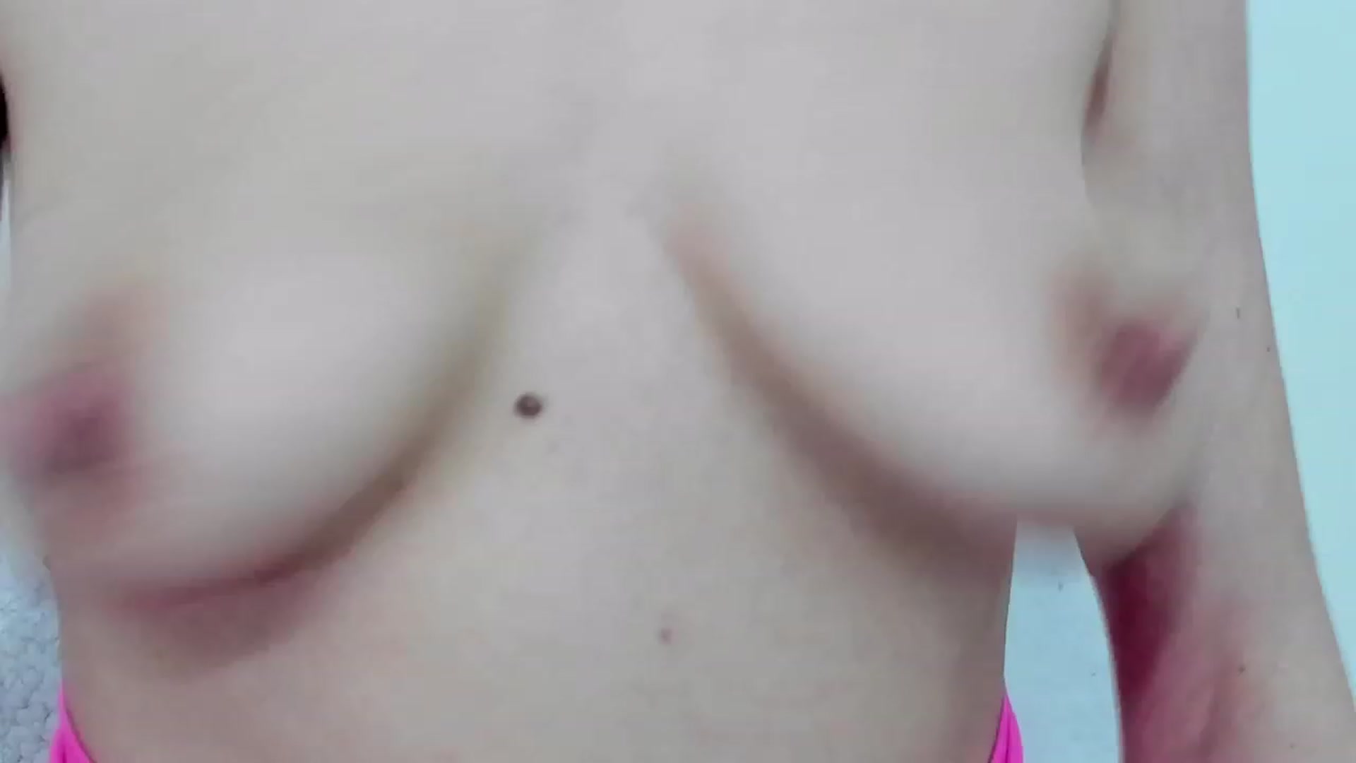 Gallery image thumbnail from NattyPrecious's myfreecams stream on, 03/29/2023, 14:45 image 2 of 20
