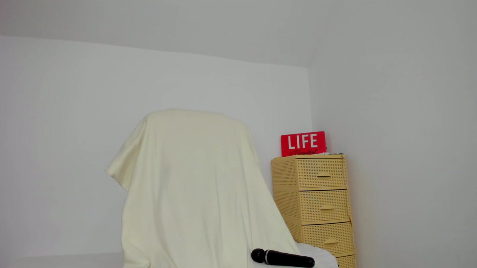 Gallery image thumbnail from NattyPrecious's myfreecams stream on, 04/12/2023, 12:09 image 8 of 20