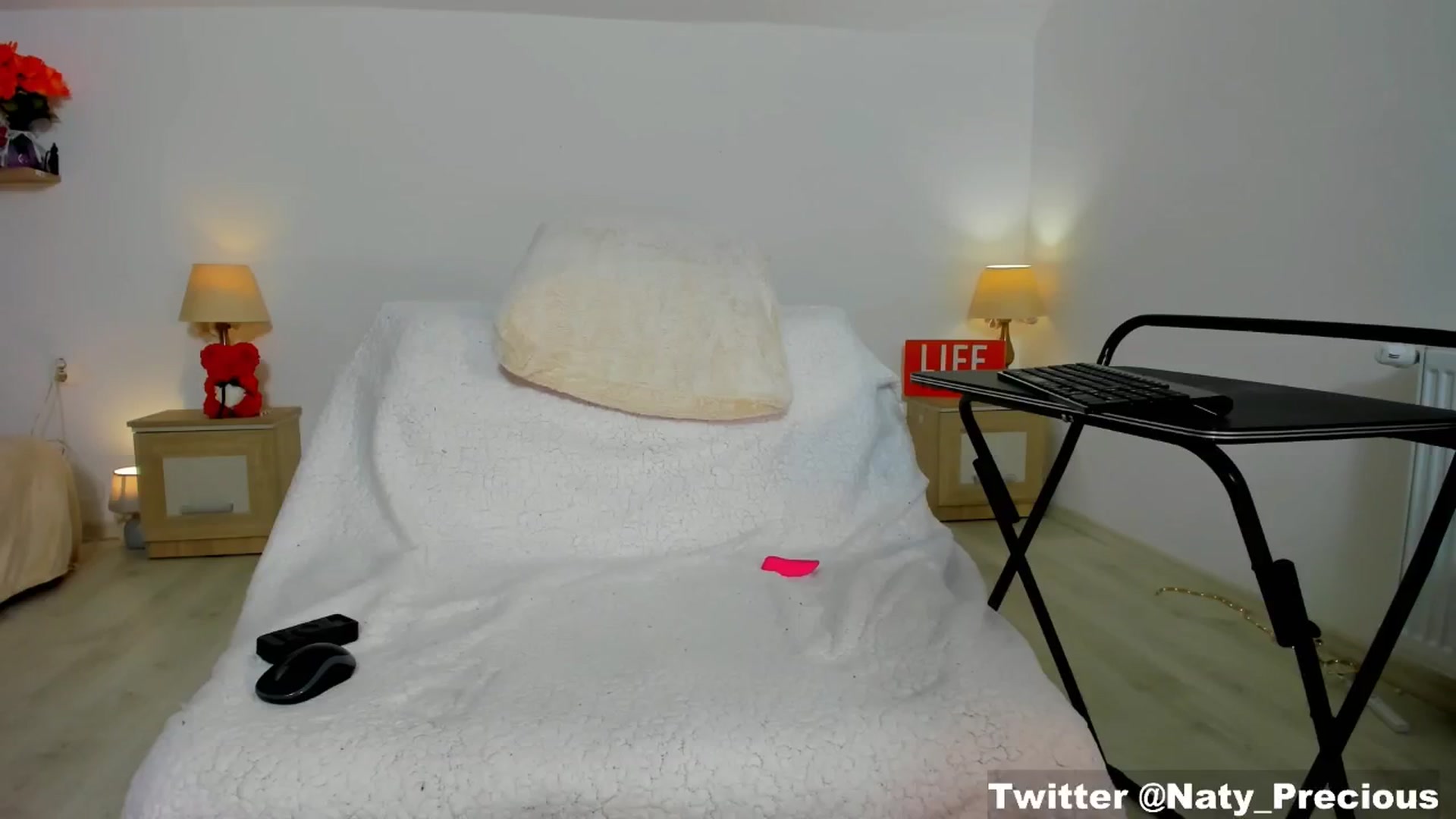 Gallery image thumbnail from NattyPrecious's myfreecams stream on, 05/28/2024, 14:50 image 17 of 20