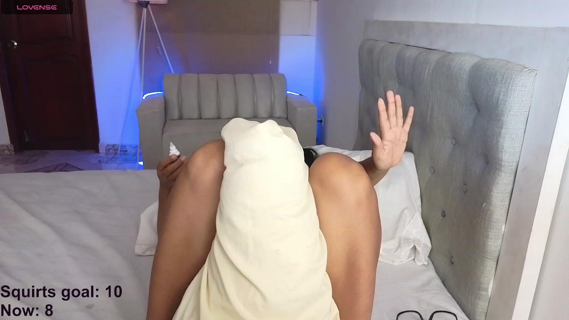 Gallery image thumbnail from NaturalHentai's myfreecams stream on, 09/10/2023, 16:16 image 15 of 20