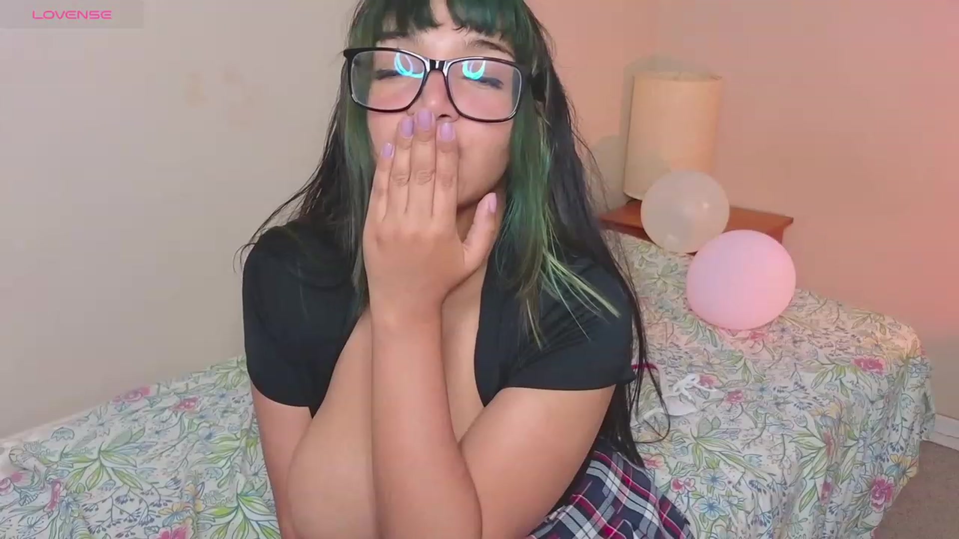 Gallery image thumbnail from NaturalHentai's myfreecams stream on, 02/19/2024, 03:13 image 10 of 20