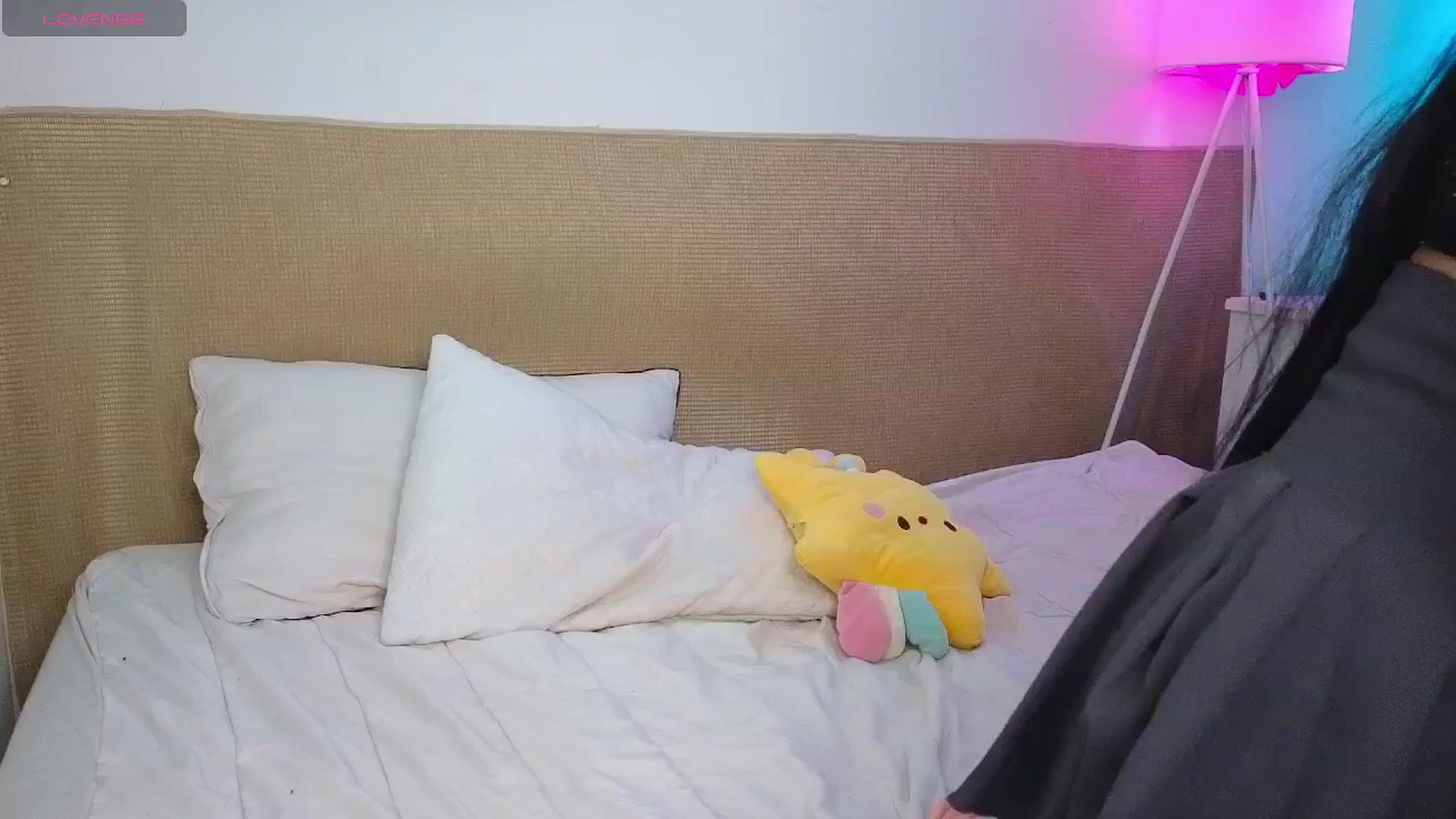 Gallery image thumbnail from NaturalHentai's myfreecams stream on, 06/24/2024, 02:36 image 14 of 20