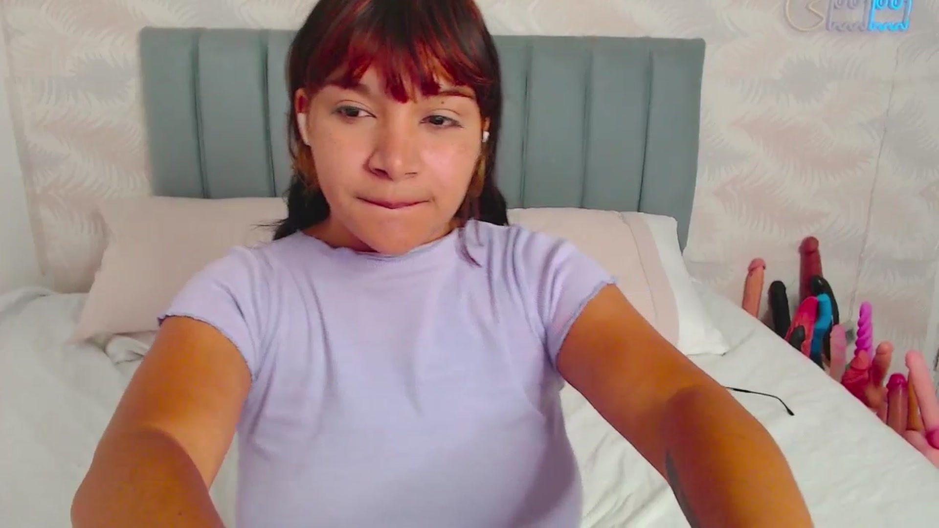 Gallery image thumbnail from NaturalHentai's myfreecams stream on, 04/13/2025, 21:58 image 3 of 20