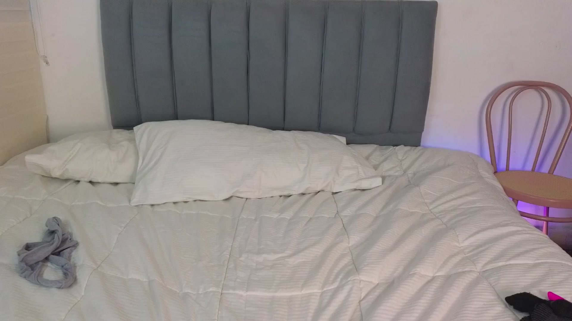 Gallery image thumbnail from NaturalHentai's myfreecams stream on, 01/04/2026, 02:52 image 18 of 20