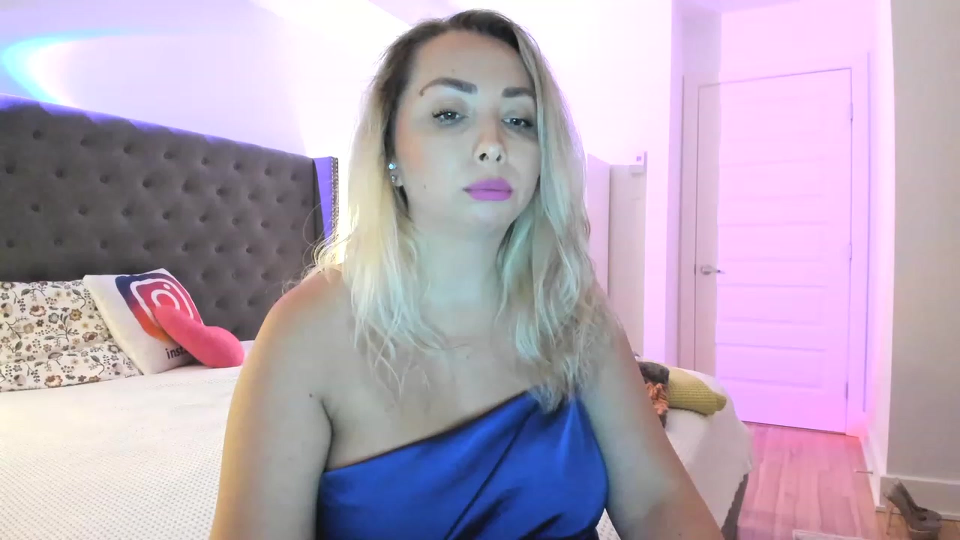 Gallery image thumbnail from NaturalOne_'s myfreecams stream on, 02/23/2023, 23:37 image 4 of 20