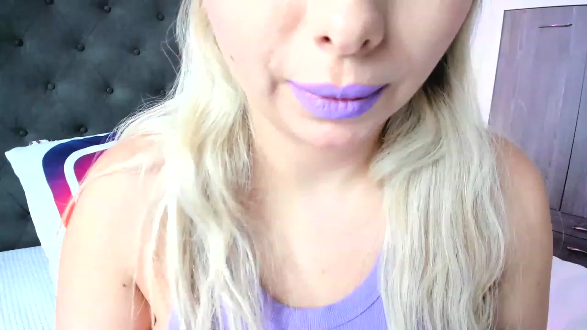 Gallery image thumbnail from NaturalOne_'s myfreecams stream on, 03/13/2023, 20:27 image 18 of 20