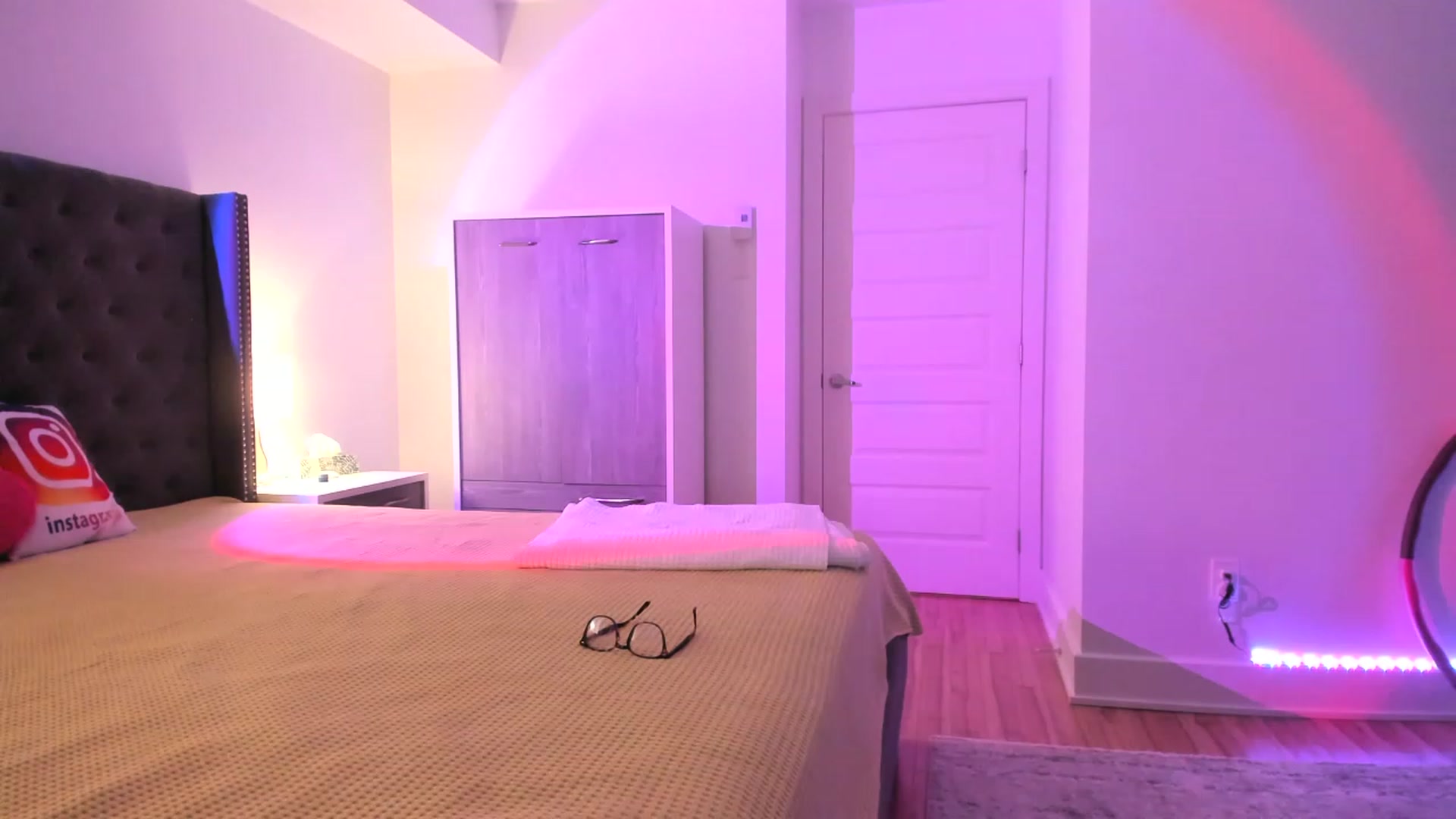 Gallery image thumbnail from NaturalOne_'s myfreecams stream on, 04/03/2023, 02:11 image 11 of 20