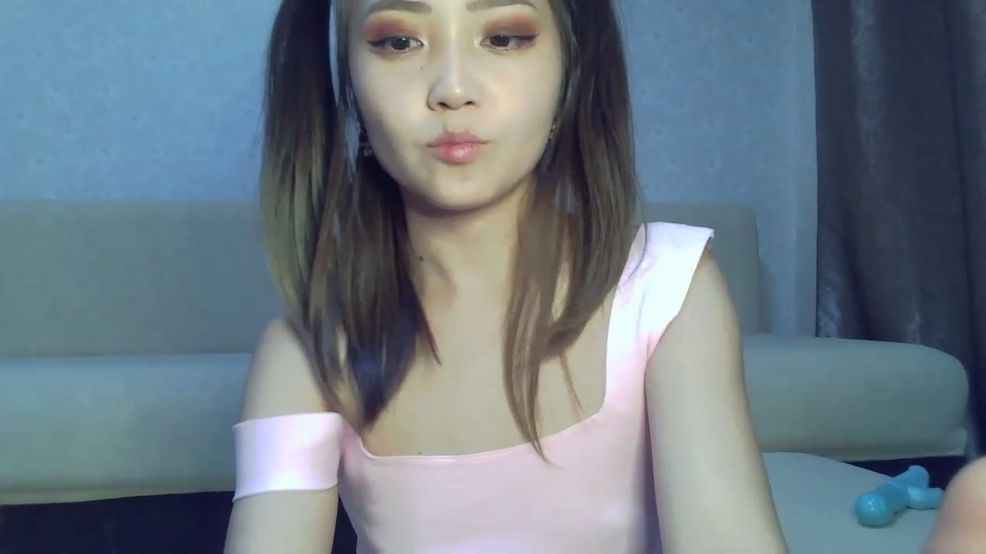 Gallery image thumbnail from Natural_Bunny's myfreecams stream on, 01/26/2023, 16:56 image 18 of 20