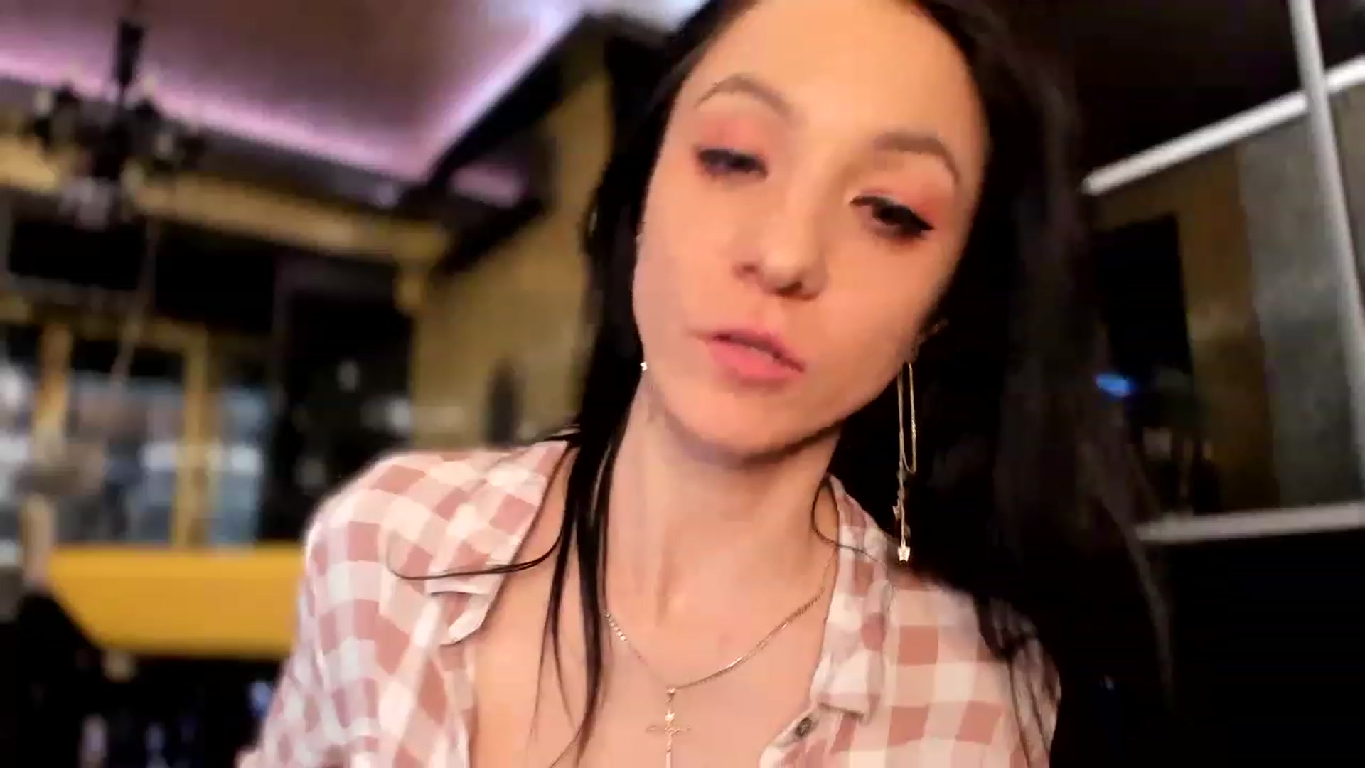 Gallery image thumbnail from Natural_Fit_'s myfreecams stream on, 05/03/2023, 15:40 image 14 of 20