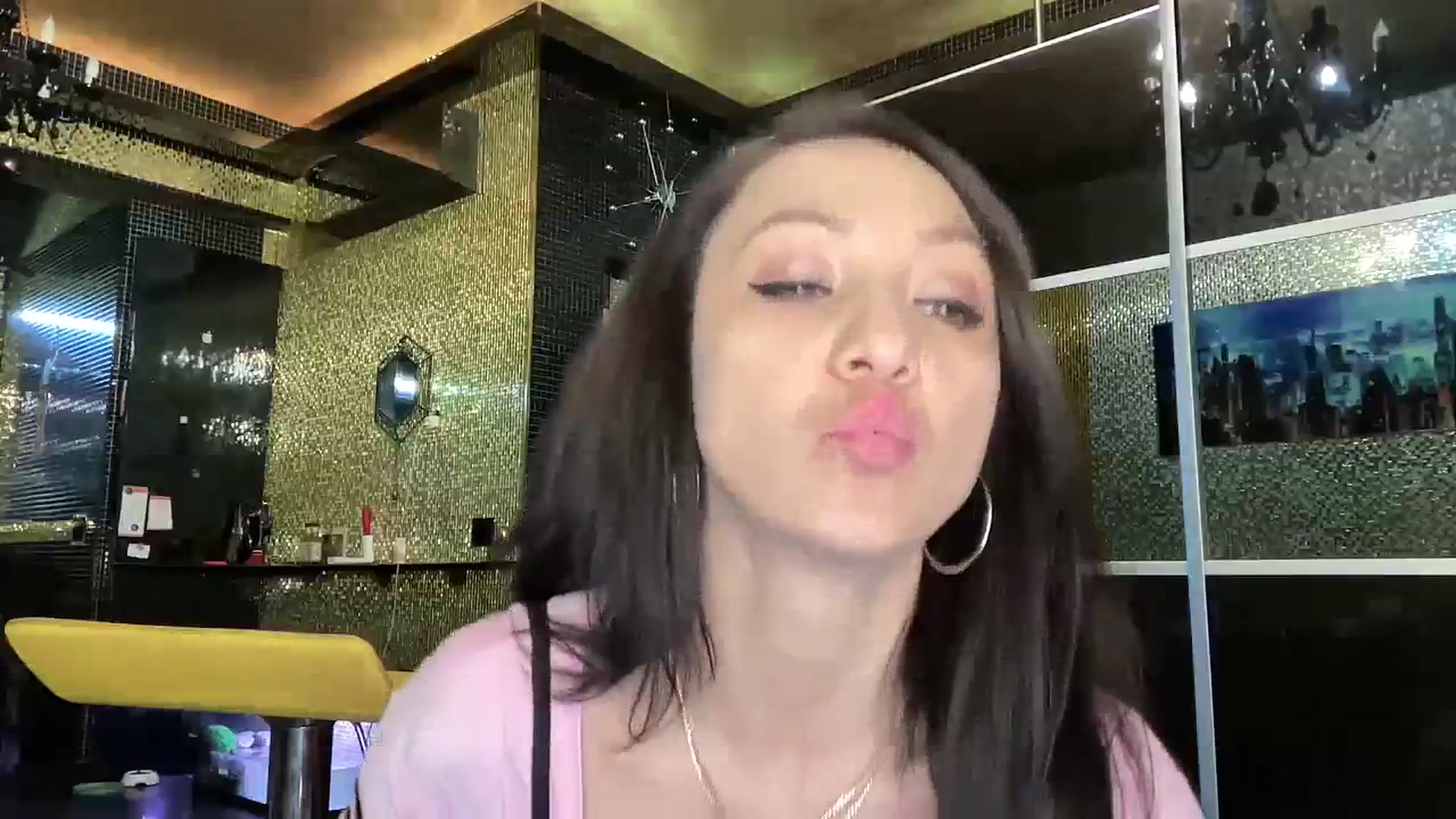 Gallery image thumbnail from Natural_Fit_'s myfreecams stream on, 10/11/2023, 08:32 image 19 of 20