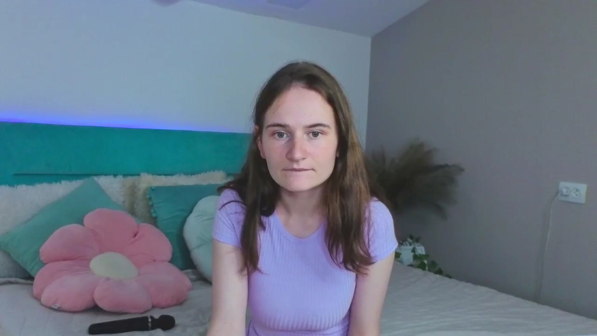 Gallery image thumbnail from Natural_meri's myfreecams stream on, 06/09/2025, 10:11 image 18 of 20